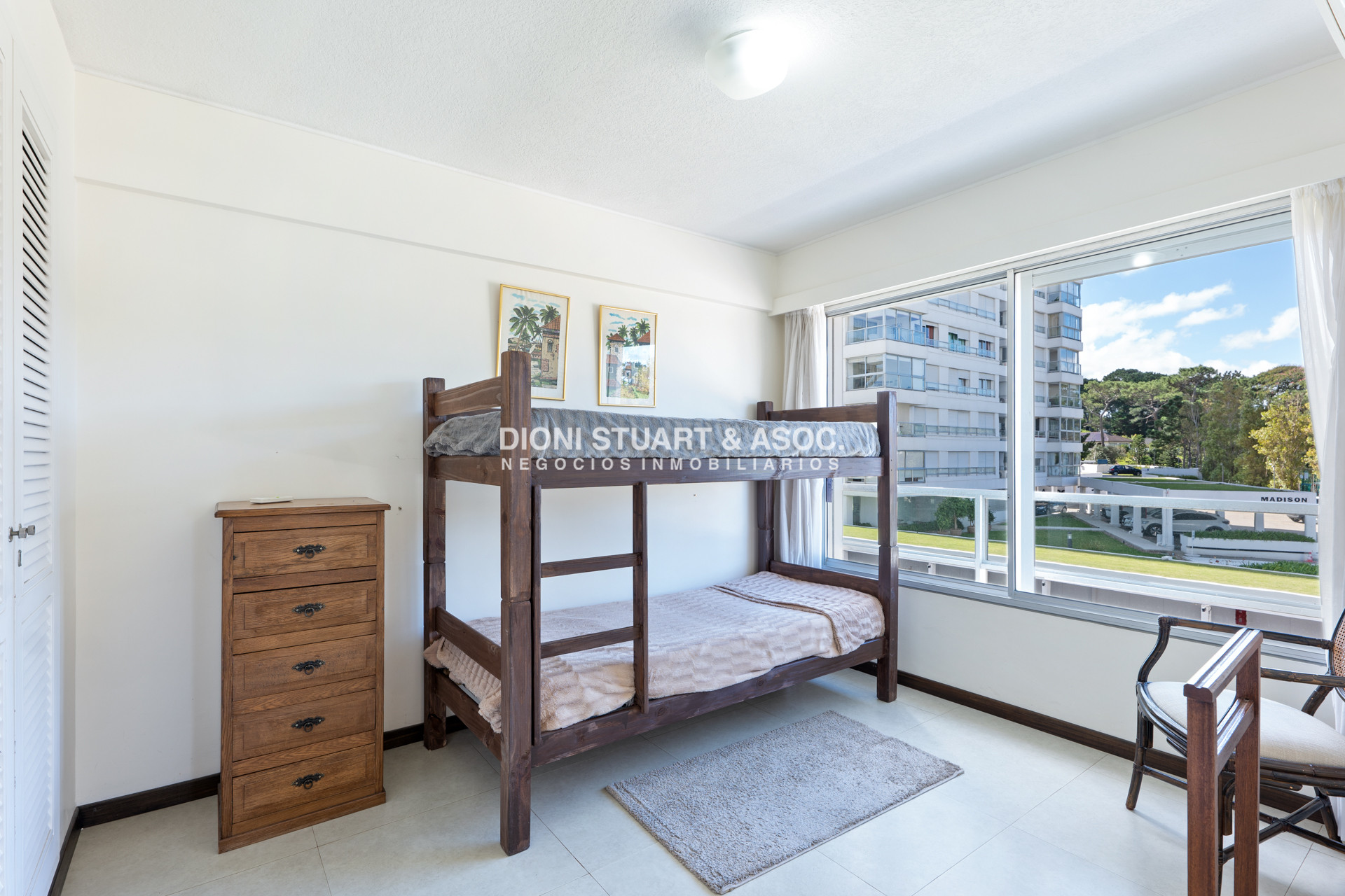 Apartamento ID.129 - Apartamento en Venta - 2 Dormitorios y Servicio -  Complejo Lincoln Center - Todo Reciclado