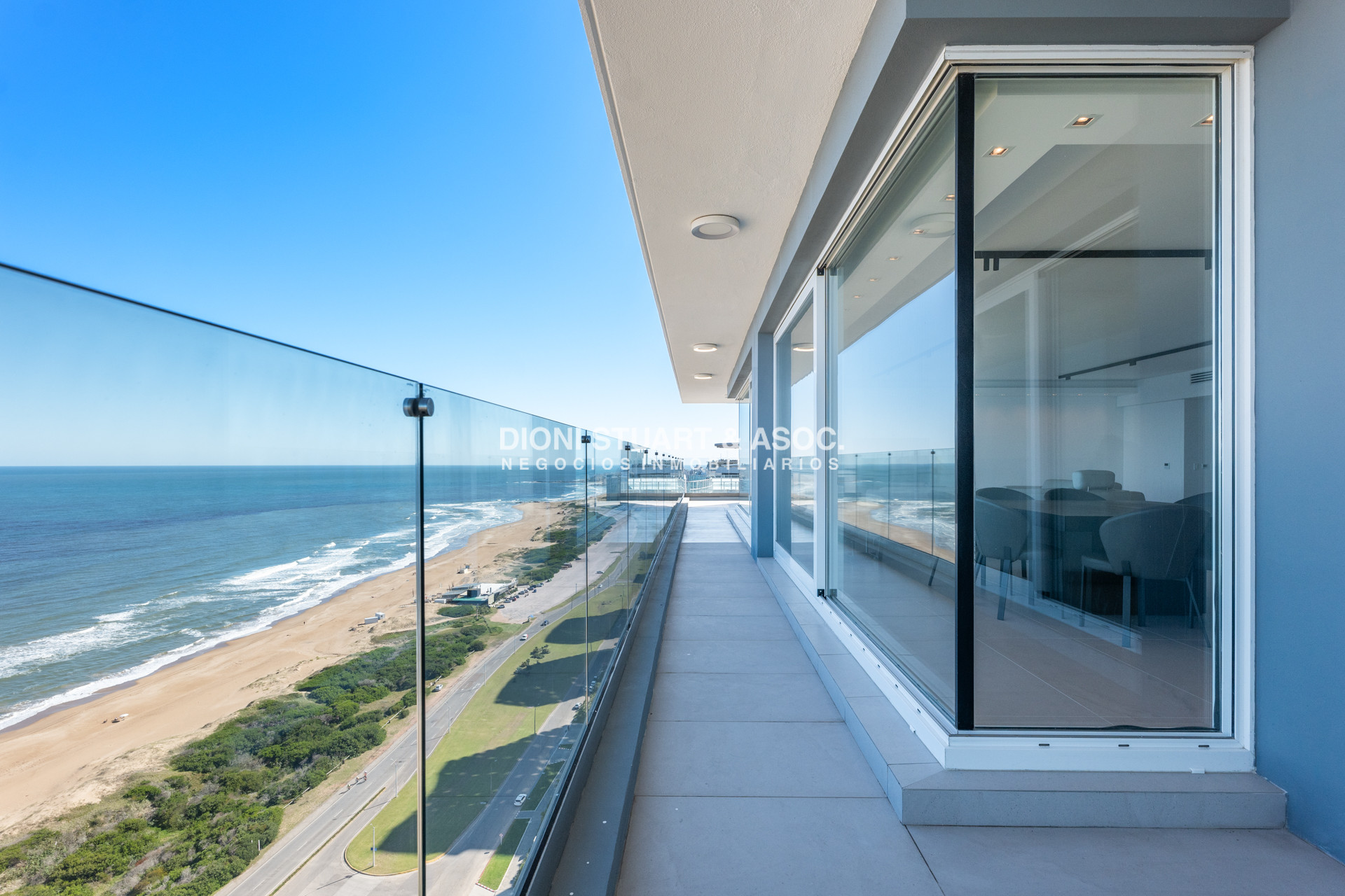 Apartamento ID.829 - DEPARTAMENTO EN VENTA EN LE PARC III UNIFICADO - IMPONENTE