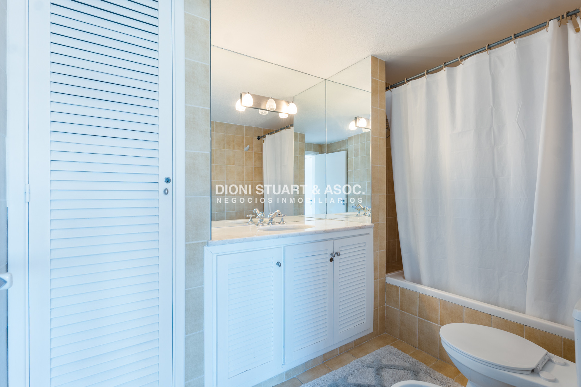 Apartamento ID.753 - Torre Plaza - 2 Dormitorios Reciclado - Peninsula
