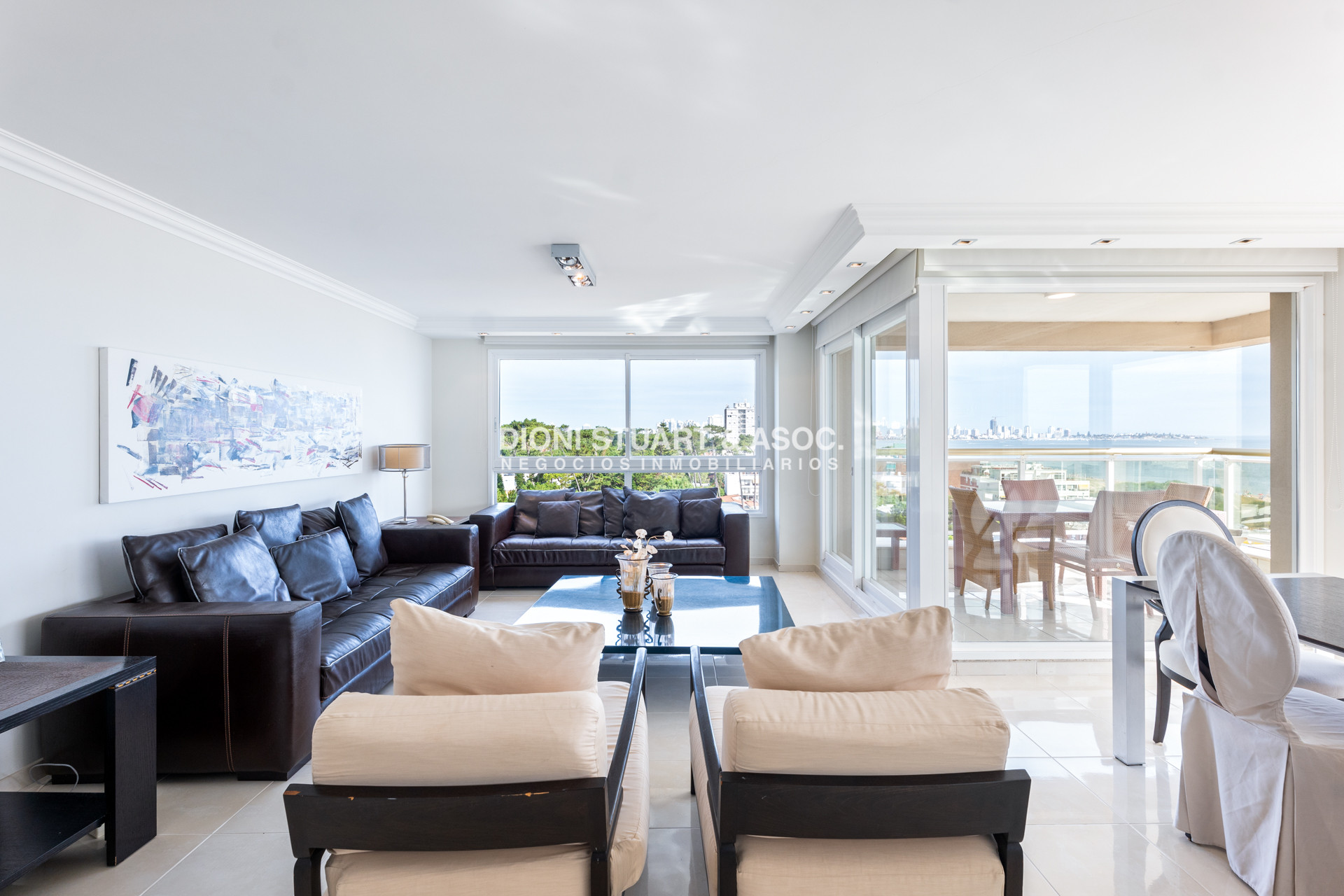 Apartamento ID.902 - DEPARTAMENTO EN VENTA EN LE JARDIN - ESQUINERO - 3 DORMITORIOS EN SUITE