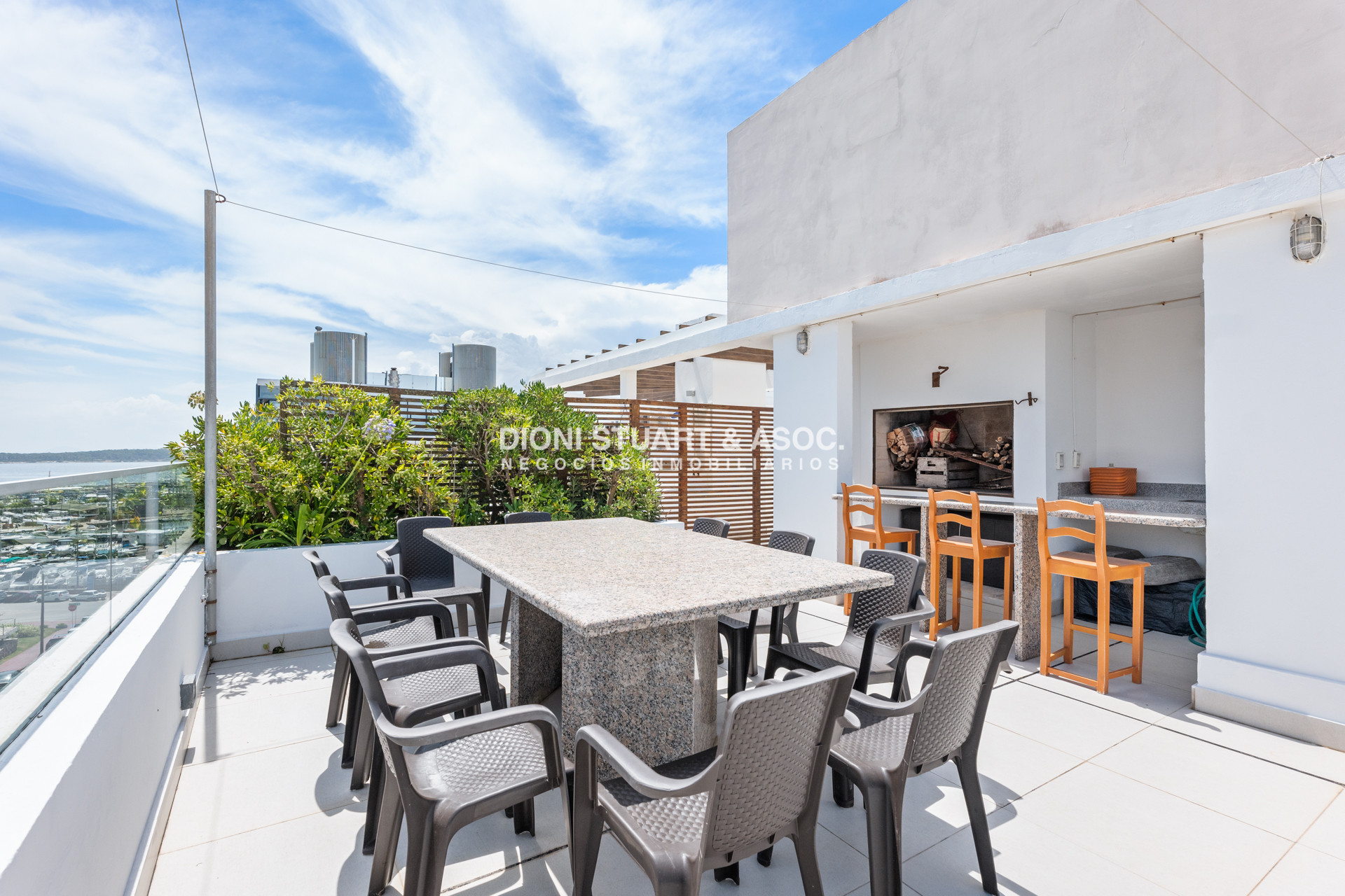 Apartamento ID.900 - Departamento en Gorlero en Venta - 2 Dormitorios - Con Parrillero