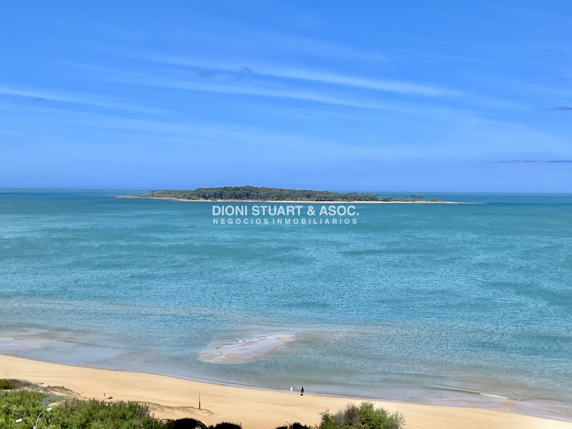 Apartamento ID.296 - DEPARTAMENTO DE 3 DORMITORIOS EN ALQUILER PLAYA MANSA FRENTE AL MAR TORRE WASHINGTON COMPLEJO LINCOLN CENTER