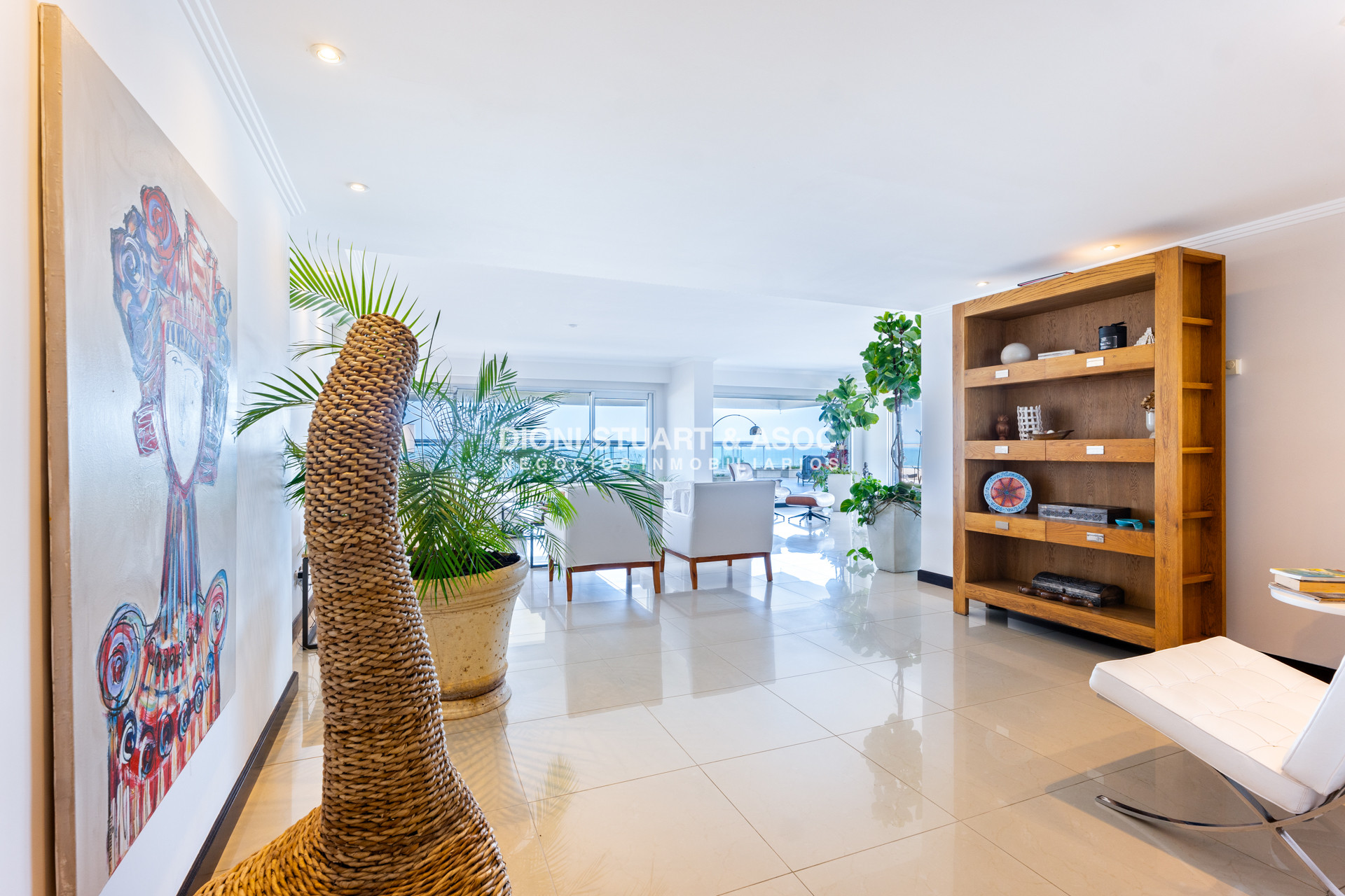Apartamento ID.839 - Torre Lobos Esquinero - 3 Dorm en suite + Dep.