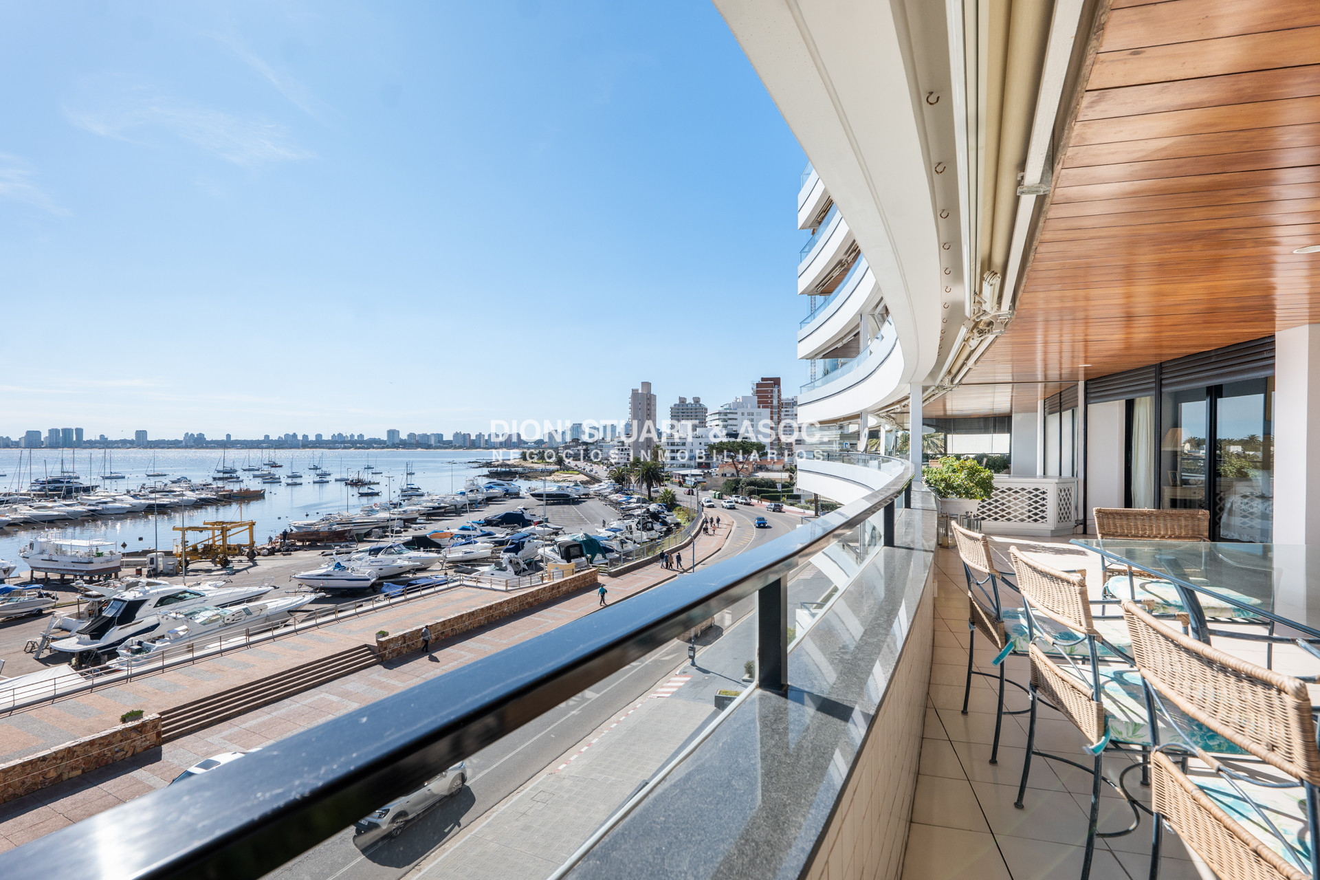 Apartamento ID.1052 - VENTA APARTAMENTO EN PORTOFINO - 3 DORMITORIOS EN SUITE - BARBACOA PROPIA - PUERTO PUNTA DEL ESTE