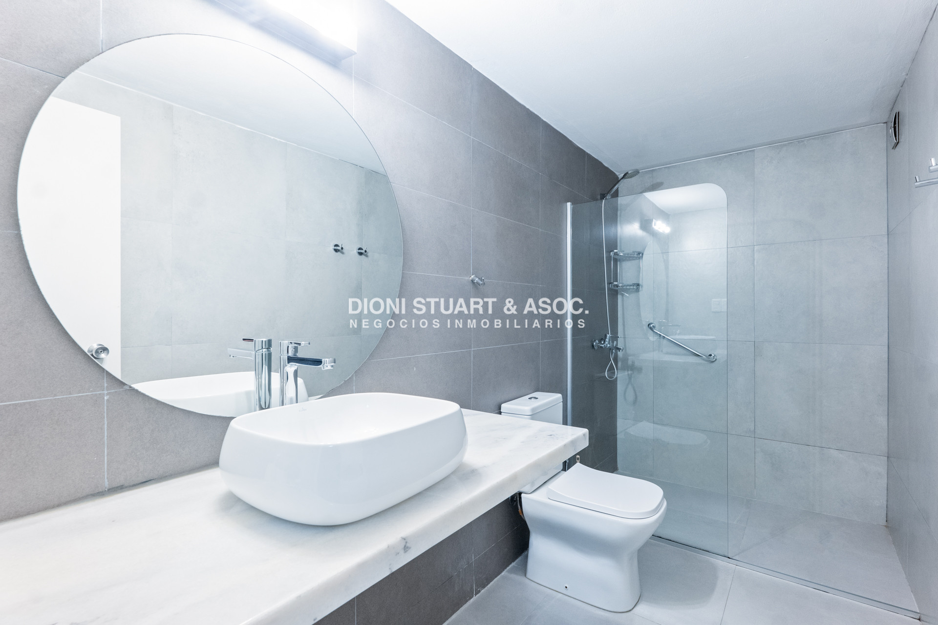 Apartamento ID.1059 - ALQUILER APARTAMENTO 3 DORMITORIOS FRENTE AL MAR PLAYA MANSA - COMPLEJO LINCOLN CENTER