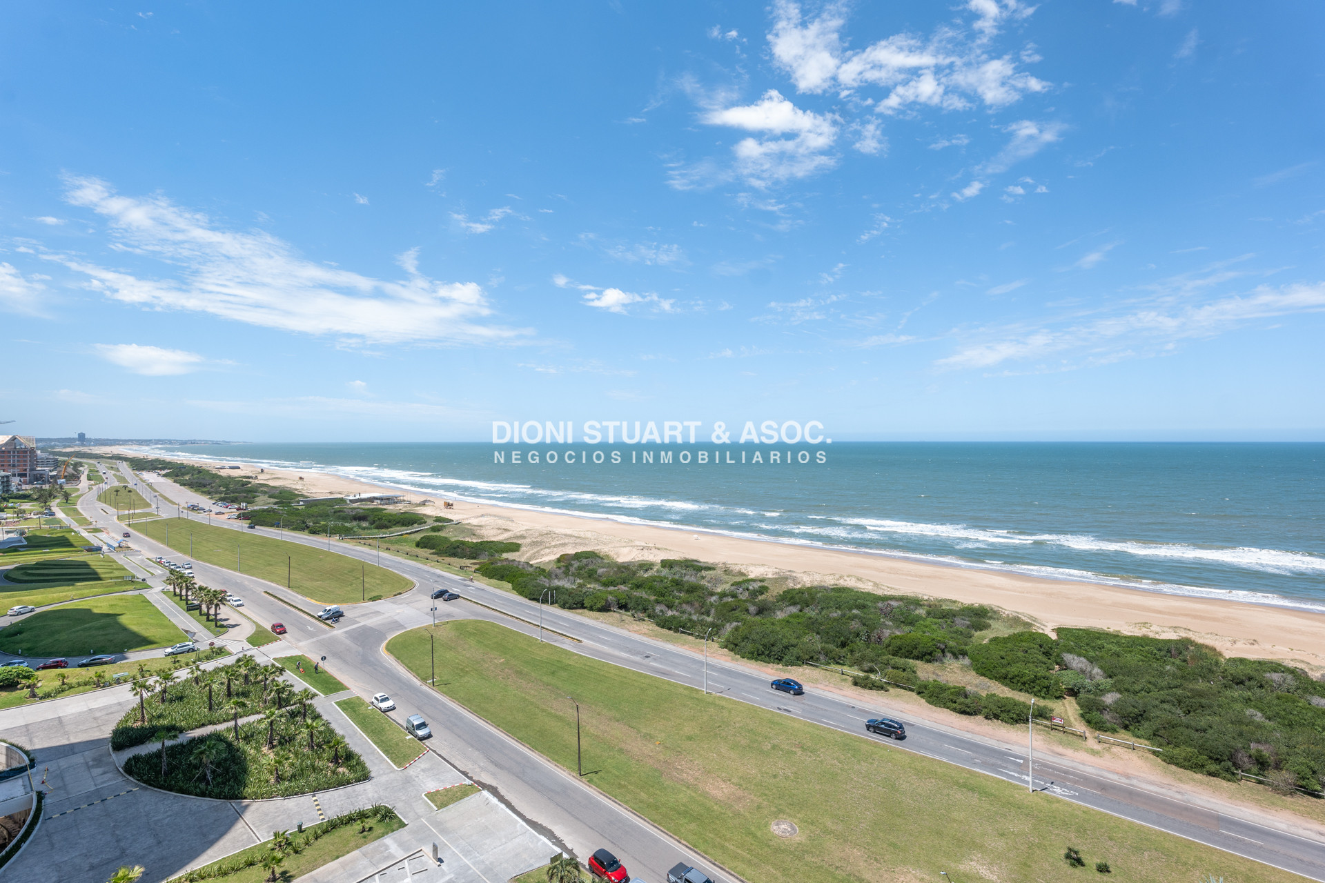 Apartamento ID.839 - Torre Lobos Esquinero - 3 Dorm en suite + Dep.