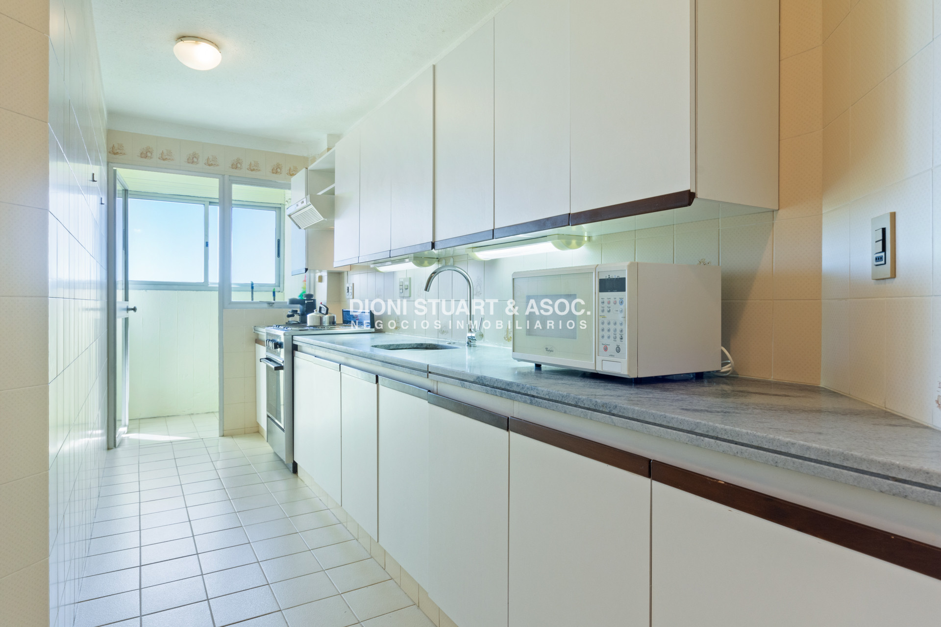 Apartamento ID.579 - Parquemar Roosevelt - Piso alto - 2 Dorm 