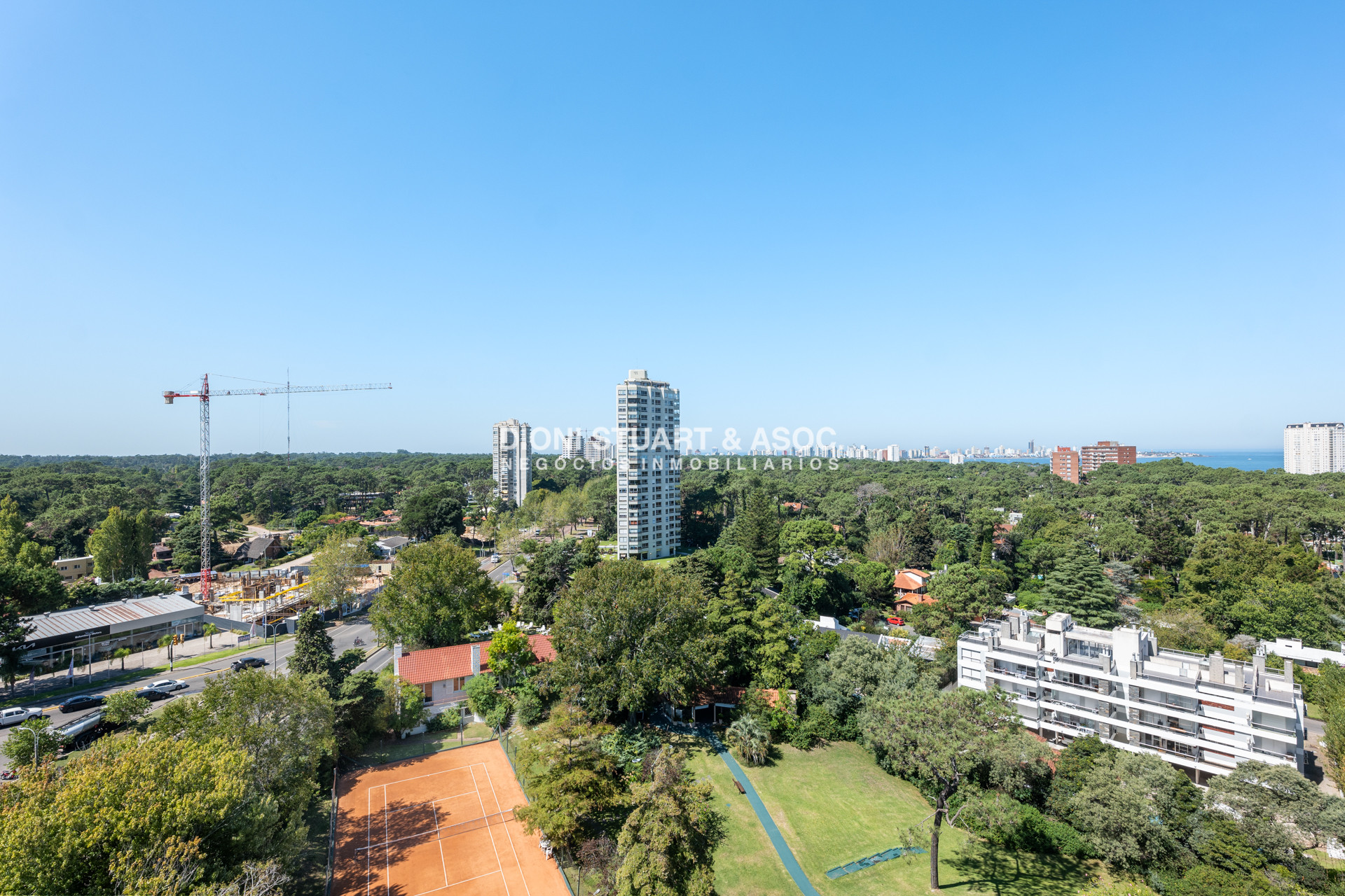 Apartamento ID.926 - DEPARTAMENTO CON VISTA AL MAR - 2 DORMITORIOS - PARQUEMAR ROOSEVELT - RECICLADO
