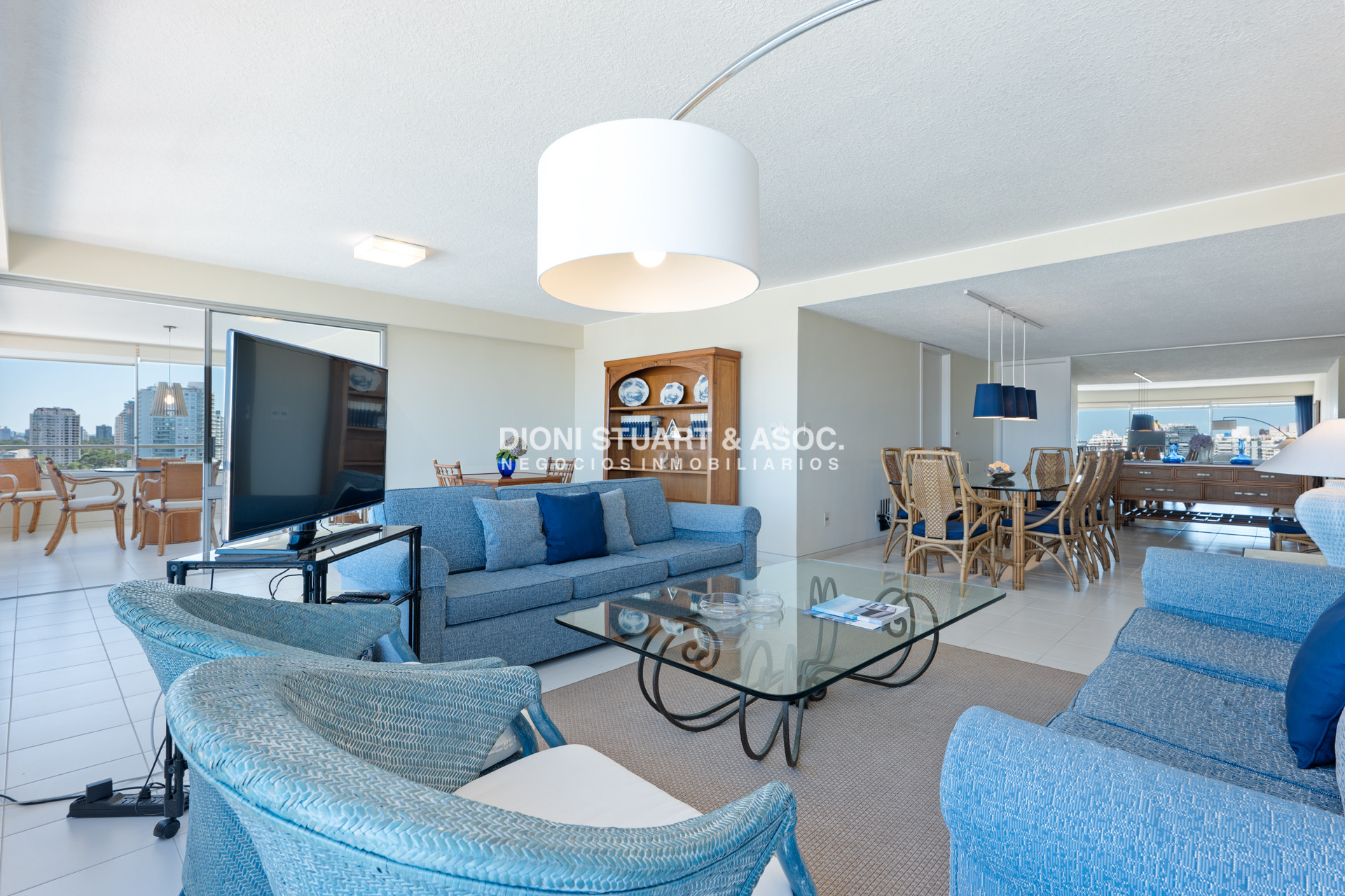 Apartamento ID.634 - Tiburon 2 - Piso Alto Lateral - 3 Dorm + Dep.