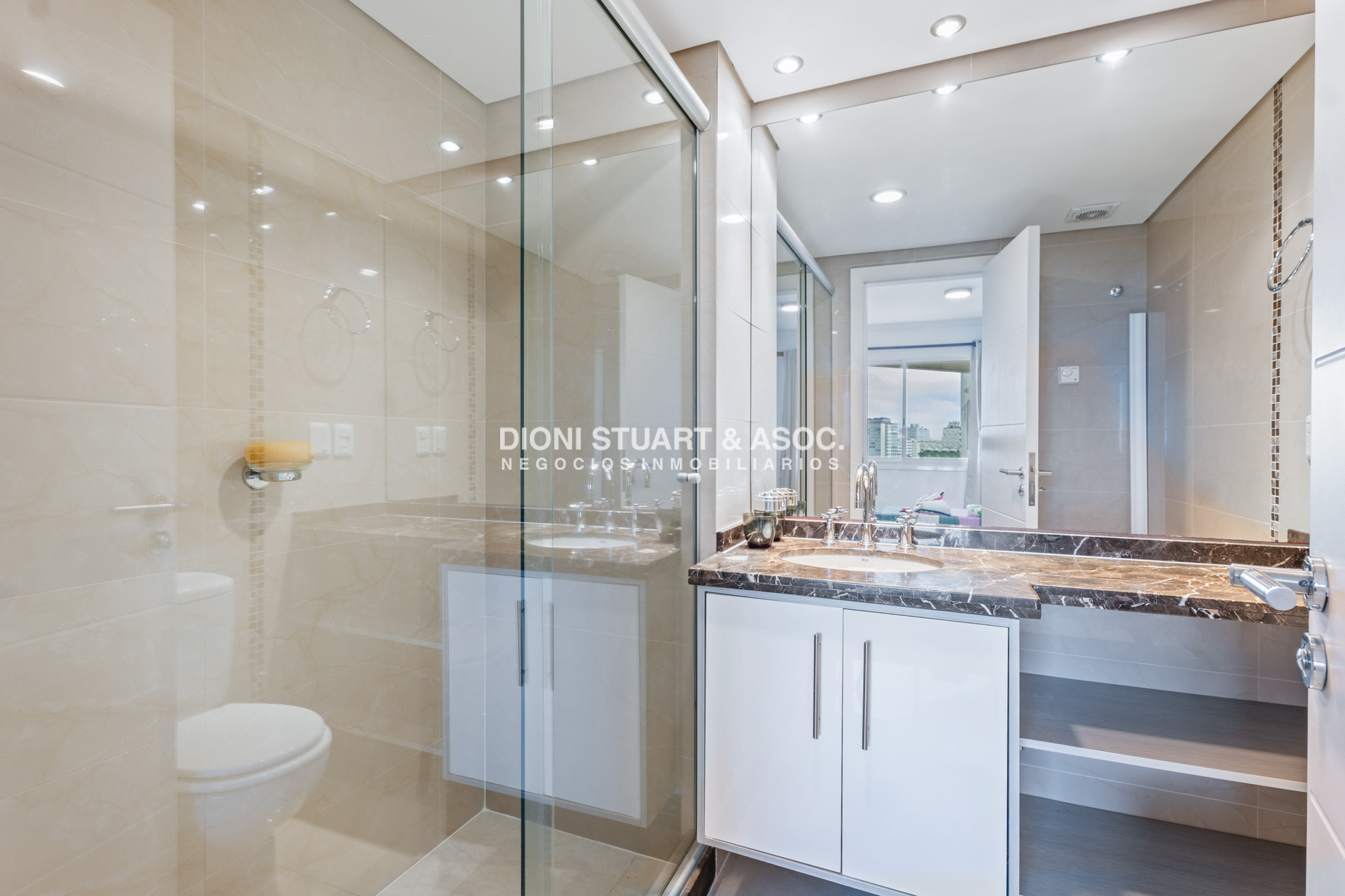 Apartamento ID.662 - CASINO TOWER - EN VENTA - 2 DORM - TIPOLOGÍA 05