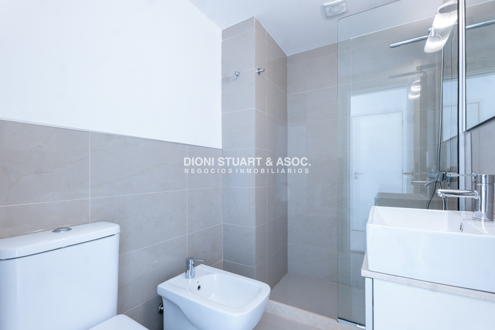 Apartamento ID.991 - PENT HOUSE CON BARBACOA EN VENTA - PLAYA BRAVA - 3 DORMITORIOS EN SUITE EDIFICIO BLUE MARINE