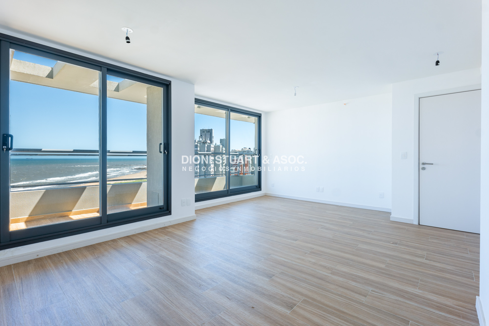 Apartamento ID.866 - APARTAMENTO A ESTRENAR EN PLAYA BRAVA PUNTA DEL ESTE - 2 DORMITORIOS - EDIF. SIGLO SOL II - BAJAS EXPENSAS