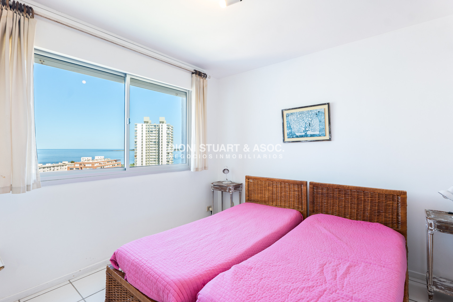 Apartamento ID.372 - DEPARTAMENTO PENT HOUSE DUPLEX CON VISTA AL MAR - EDIFICIO CAP FERRAT - 2 DORMITORIOS