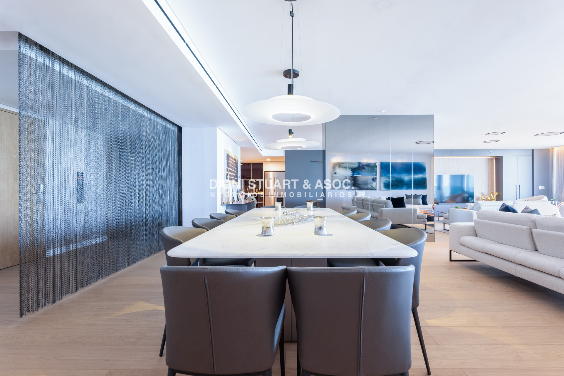 Apartamento ID.1121 - TRUMP UNIFICADO - 4 SUITES + DEPENDENCIA