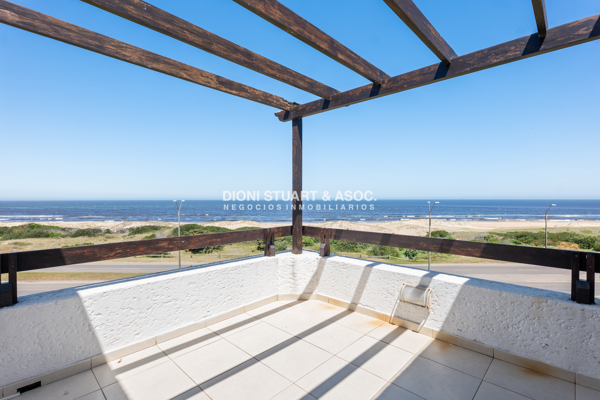 Apartamento ID.823 - Apartamento Frente al Mar Playa Brava - 3 Dormitorios y Dependencia - Dunas del Golf