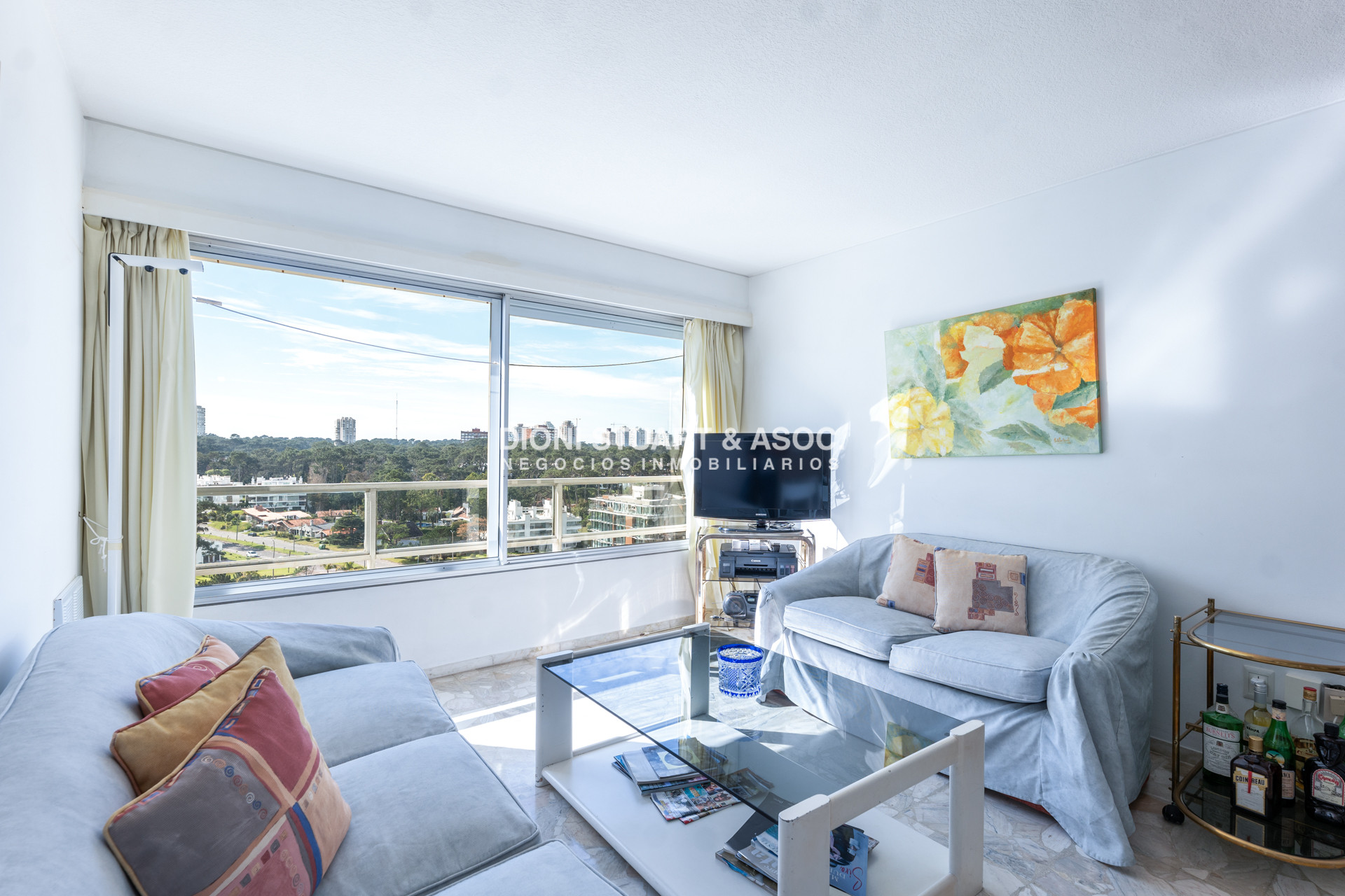 Apartamento ID.1046 - VENTA APARTAMENTO 2 DORMITORIOS Y MEDIO - PLAYA MANSA - COMPLEJO LINCOLN CENTER