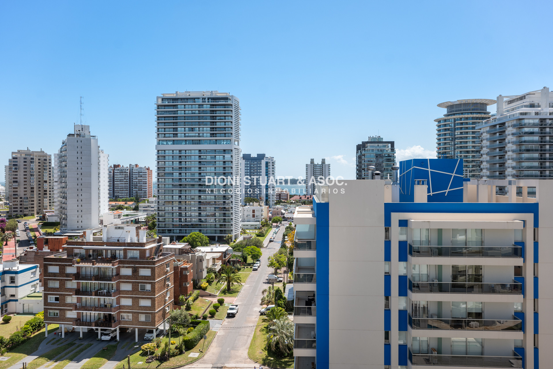Apartamento ID.867 - APARTAMENTO EN PLAYA BRAVA PUNTA DEL ESTE - 2 DORMITORIOS - EDIF. SIGLO SOL II - BAJAS EXPENSAS