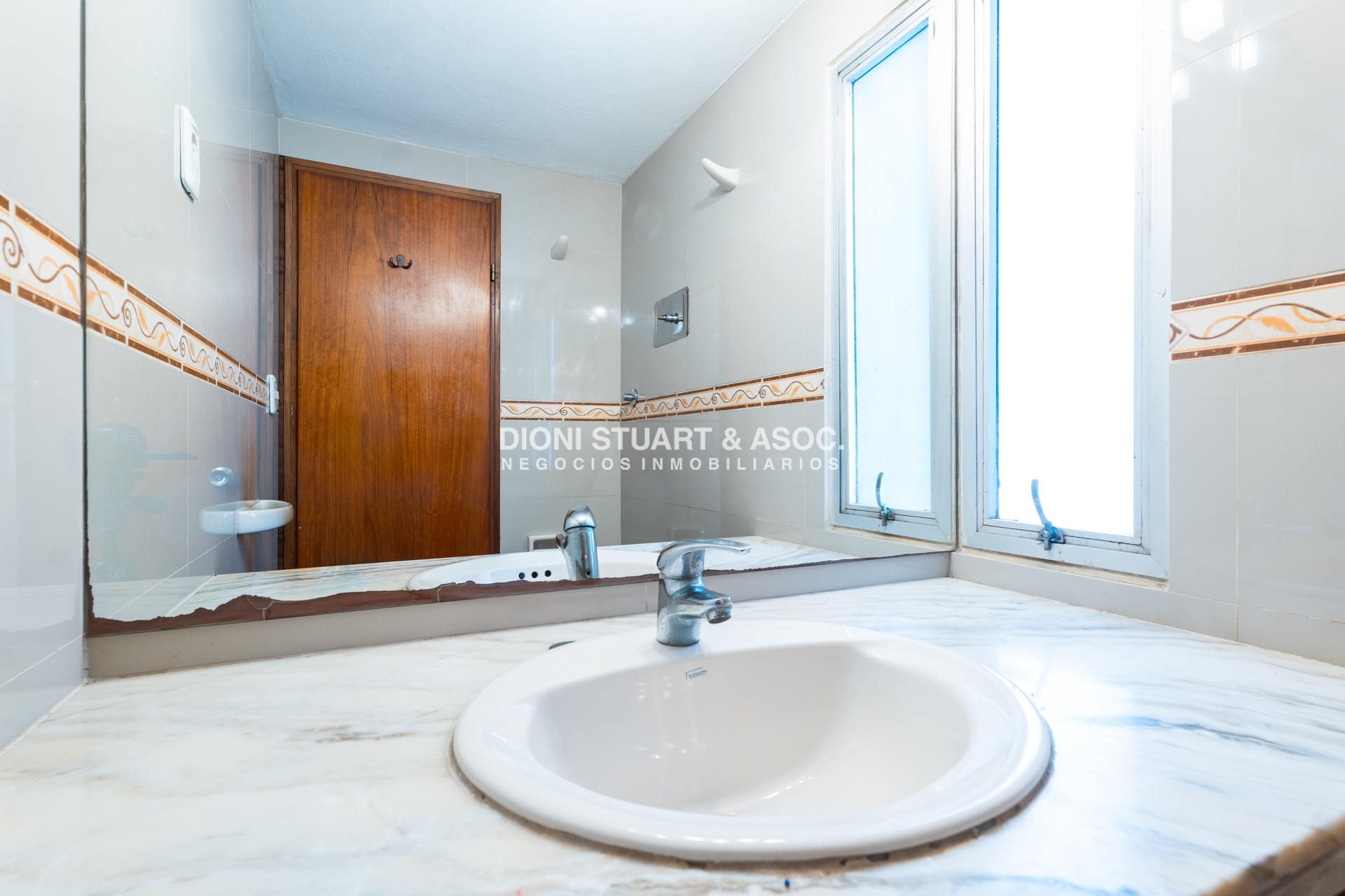Apartamento ID.778 - Apartamento en Venta en Oportunidad - Roosevelt Center - 3 Dormitorios - Reciclado