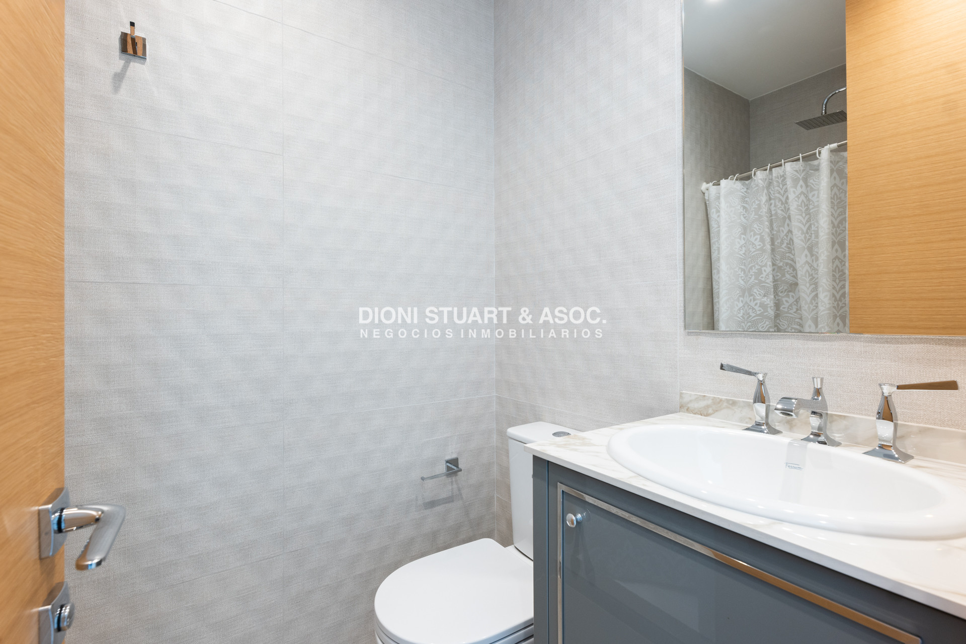 Apartamento ID.737 - FENDI CHATEAU EN VENTA ESQUINERO A PUNTA BALLENA 4 DORMITORIOS EN SUITE