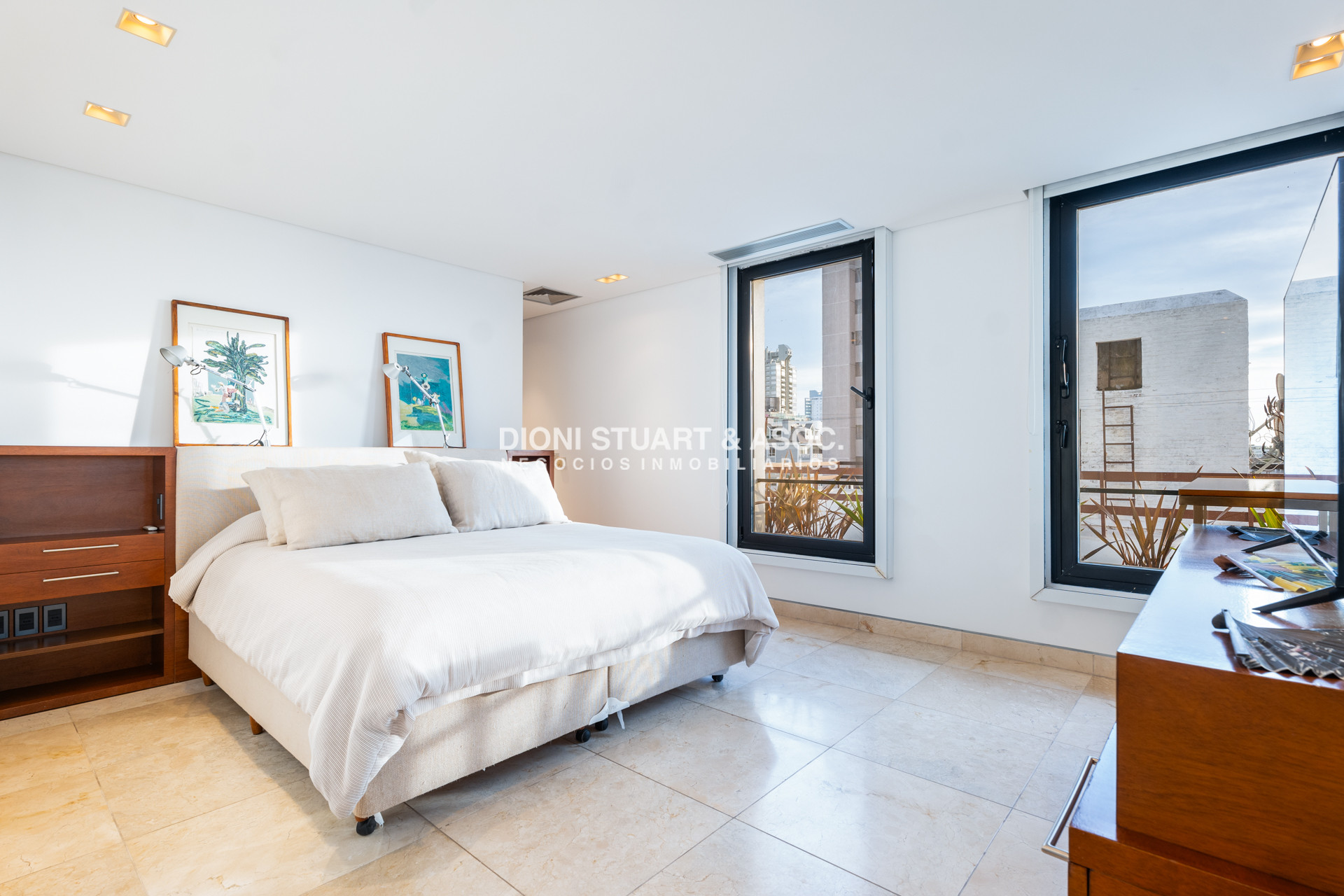 Apartamento ID.905 - LE BLEU - DEPARTAMENTO FRENTE AL PUERTO PENT HOUSE - 3 DORM EN SUITES + DEP.
