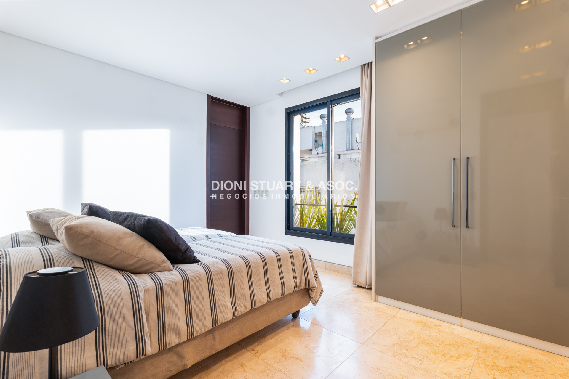 Apartamento ID.905 - LE BLEU - DEPARTAMENTO FRENTE AL PUERTO PENT HOUSE - 3 DORM EN SUITES + DEP.