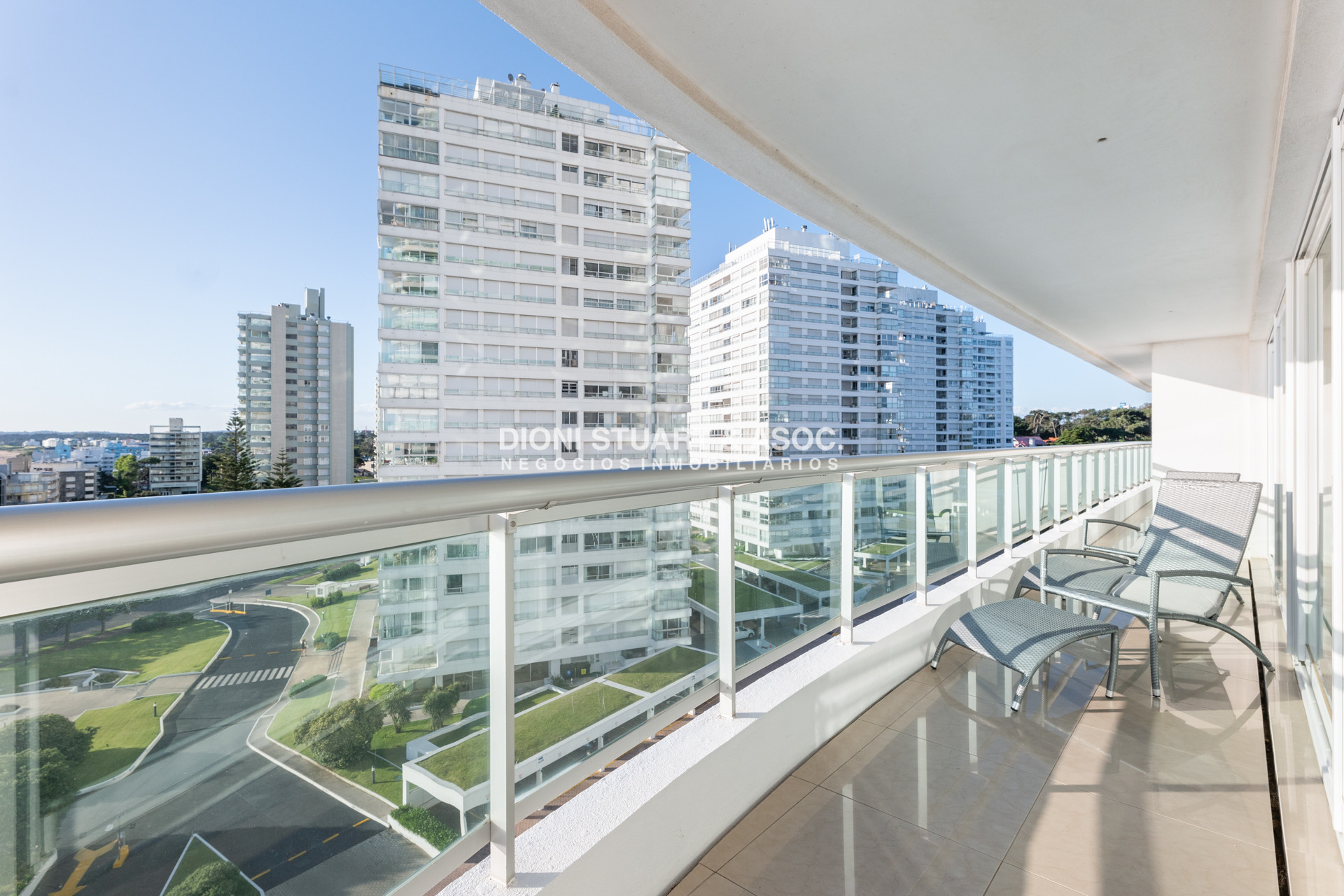 Apartamento ID.815 - Aquarela Esquinero En Venta - 3 Suites + dep - La mejor orientación