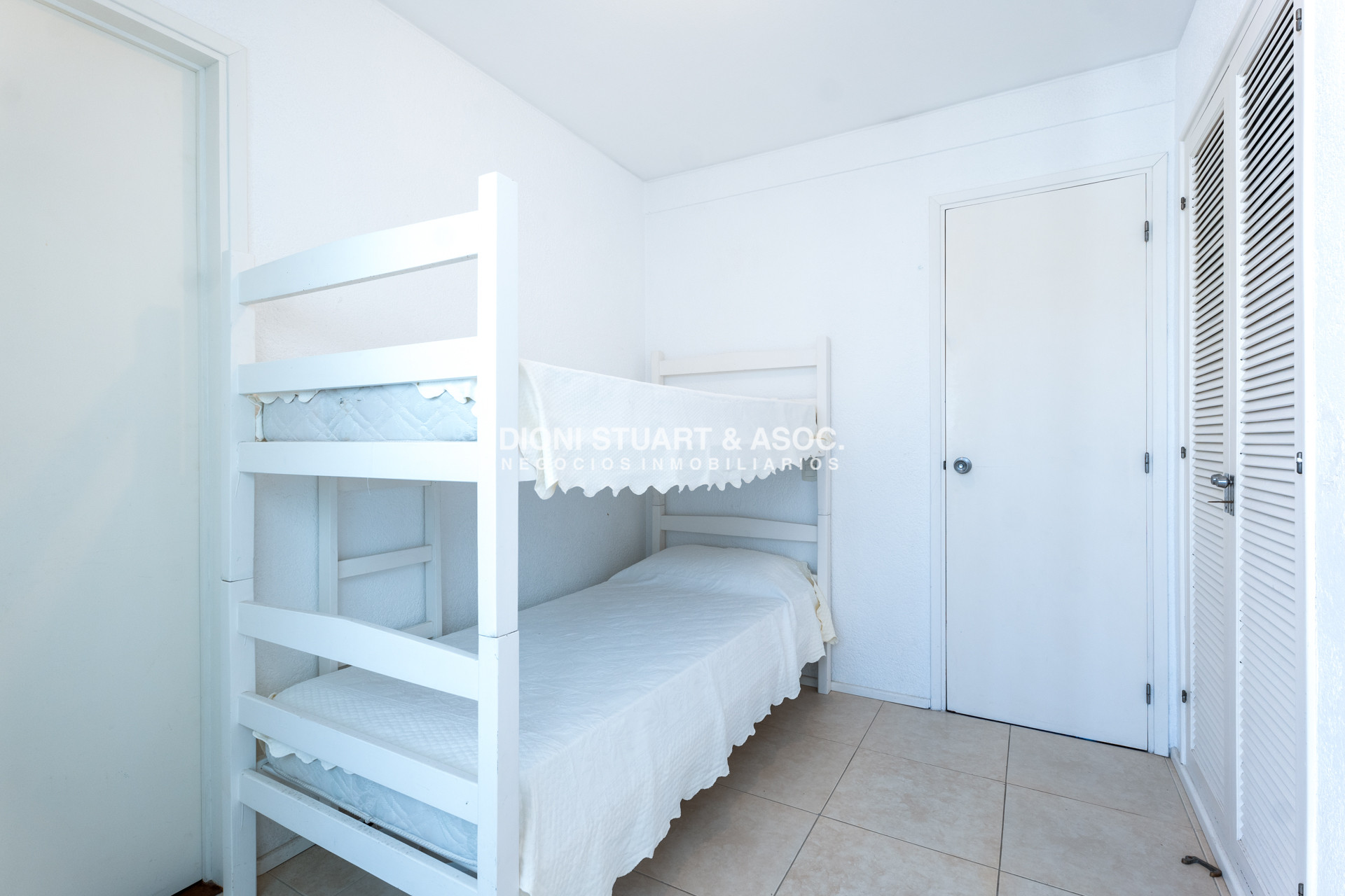 Apartamento ID.823 - Apartamento Frente al Mar Playa Brava - 3 Dormitorios y Dependencia - Dunas del Golf