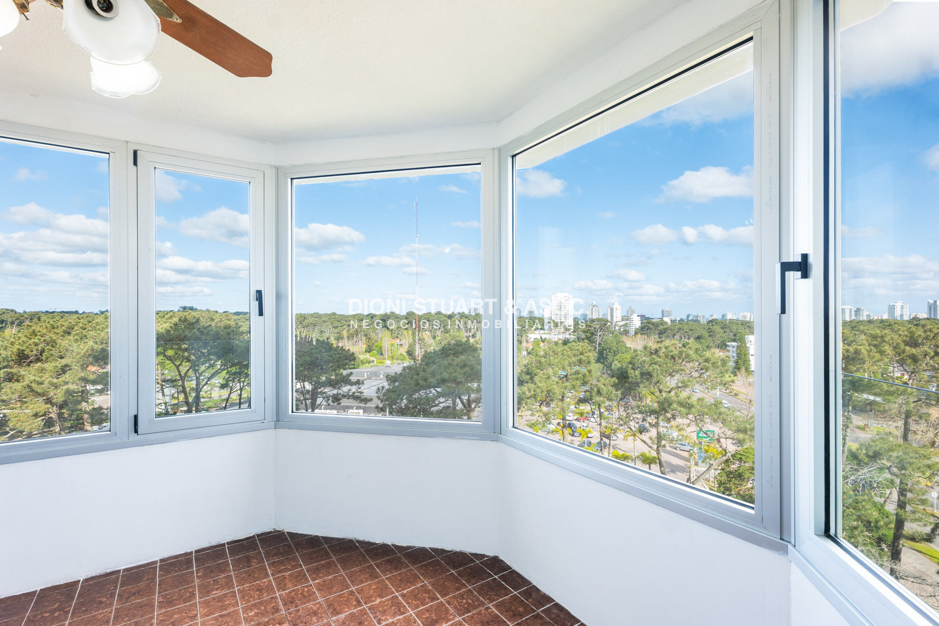 Apartamento ID.778 - Apartamento en Venta en Oportunidad - Roosevelt Center - 3 Dormitorios - Reciclado