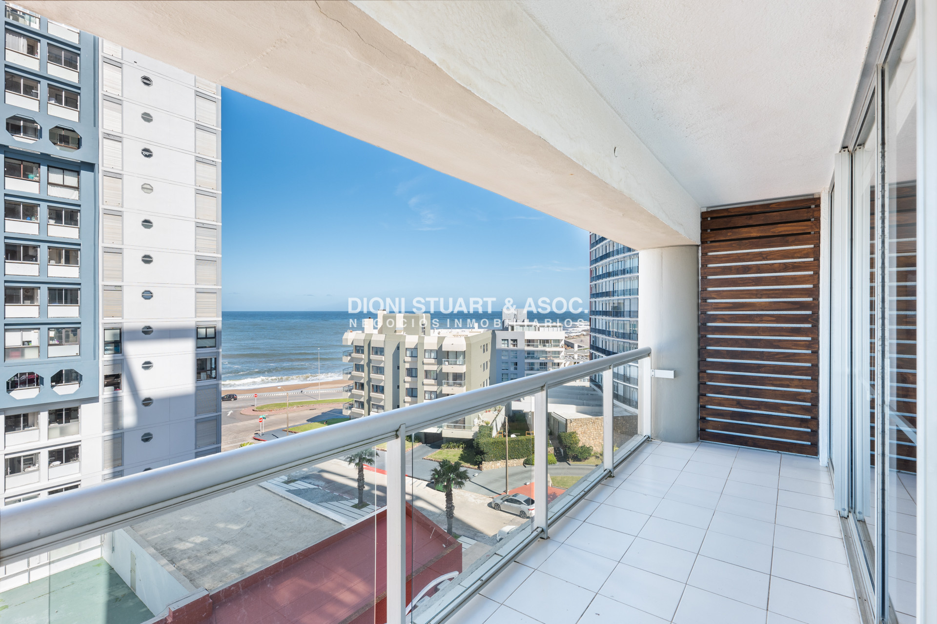Apartamento ID.753 - Torre Plaza - 2 Dormitorios Reciclado - Peninsula