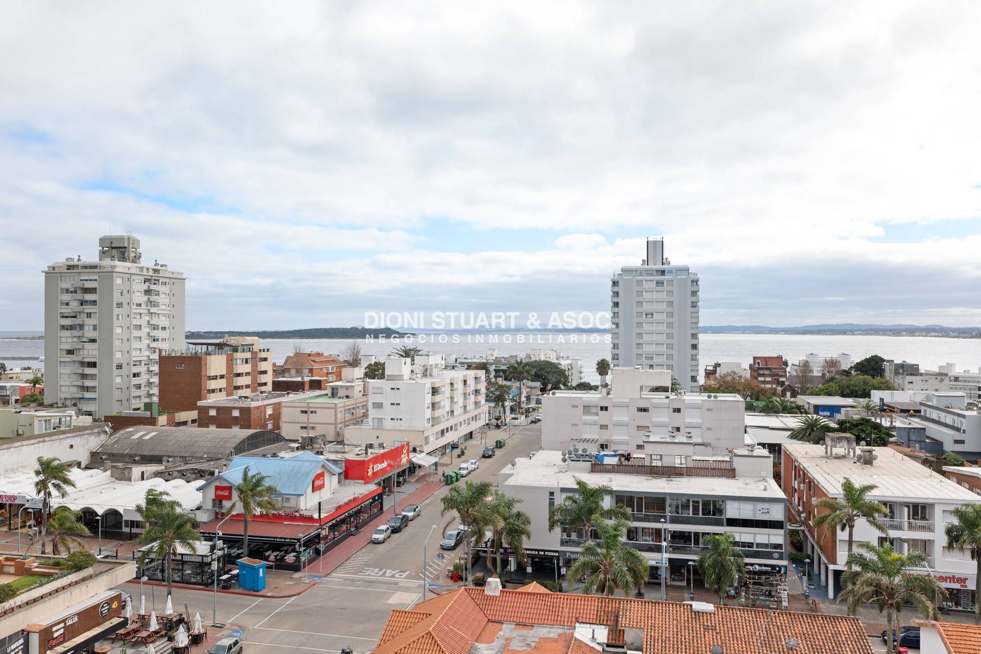 Apartamento ID.681 - Apartamento En Venta - En Gorlero - Peninsula - 2 Dormitorios - Edificio Michelangelo