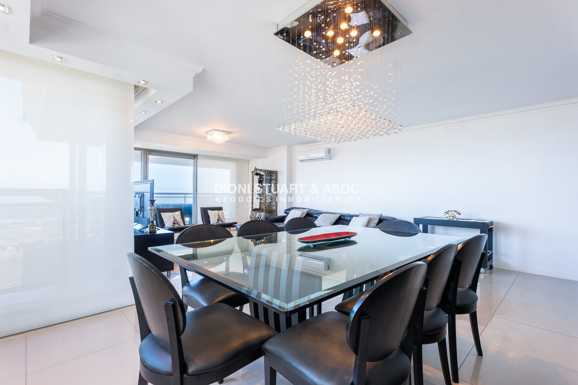 Apartamento ID.984 - IMPERIALE II ESQUINERO APARTAMENTO EN VENTA - 3 DORMITORIOS EN SUITE + DEPENDENCIA
