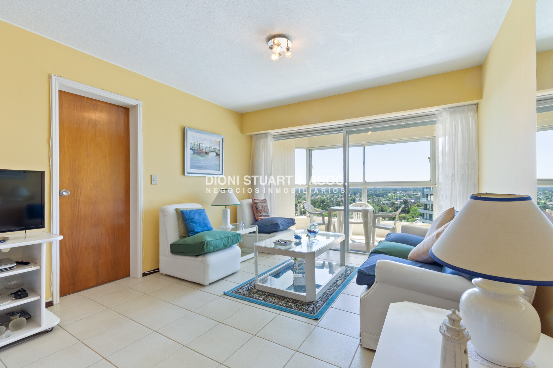 Apartamento ID.579 - Parquemar Roosevelt - Piso alto - 2 Dorm 