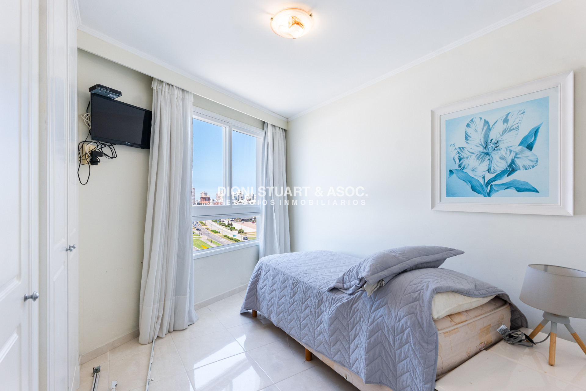 Apartamento ID.800 - MILLENIUM TOWER EN ALQUILER DE TEMPORADA - 3 DORMITORIOS EN SUITE + DEP. - LA MEJOR VISTA