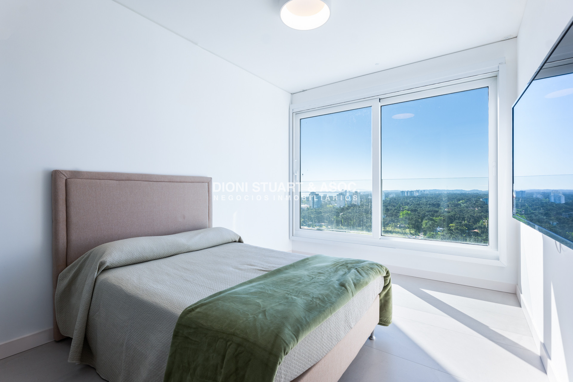 Apartamento ID.829 - DEPARTAMENTO EN VENTA EN LE PARC III UNIFICADO - IMPONENTE