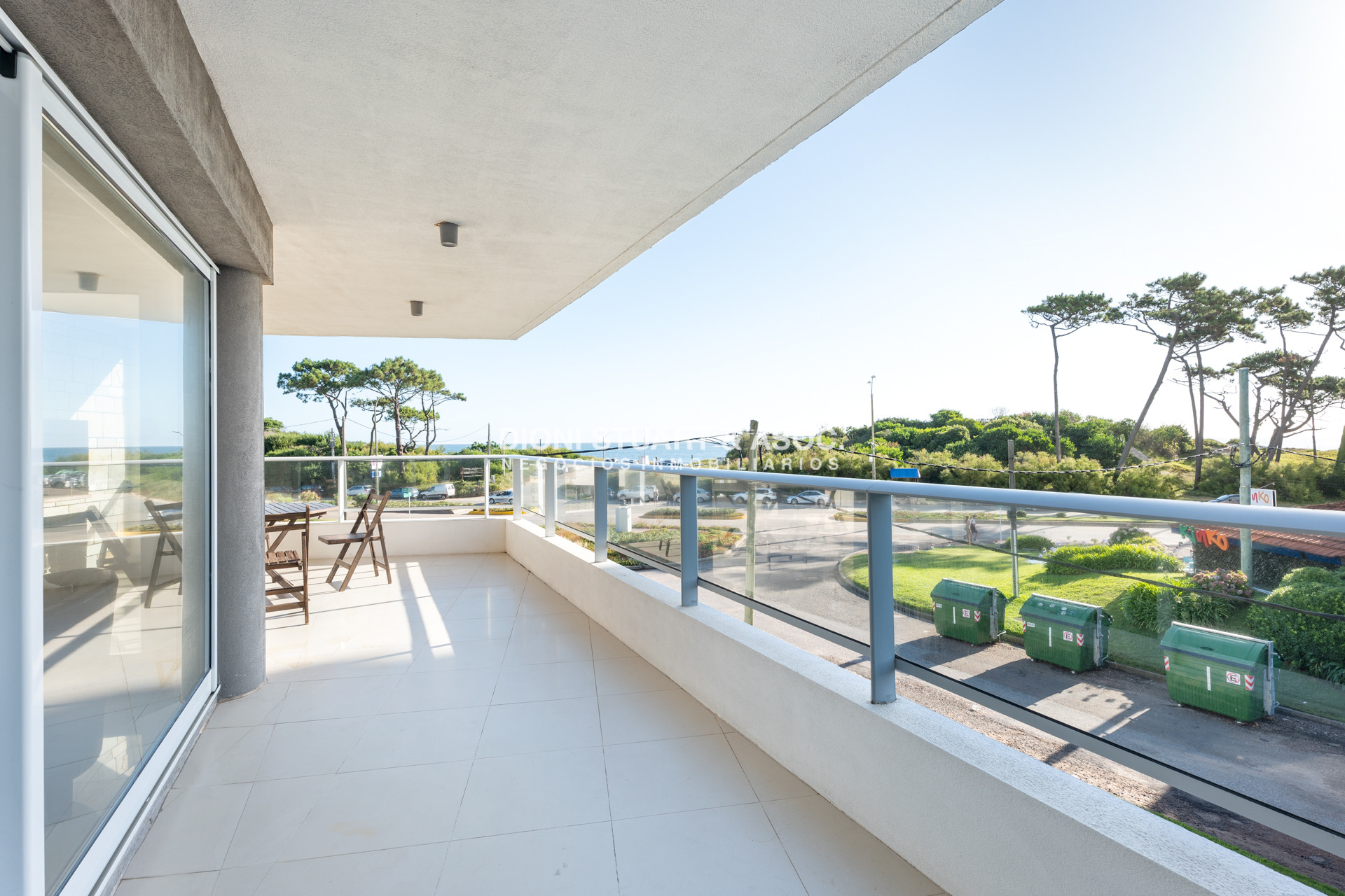 Apartamento ID.488 - Oportunidad - Apartamento Primera Linea Mansa - Con Parrillero -  2 Dormitorios