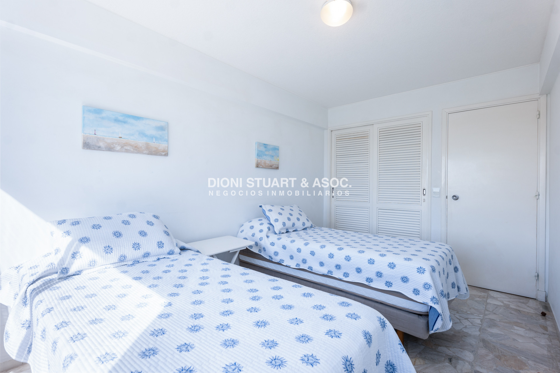 Apartamento ID.1046 - VENTA APARTAMENTO 2 DORMITORIOS Y MEDIO - PLAYA MANSA - COMPLEJO LINCOLN CENTER