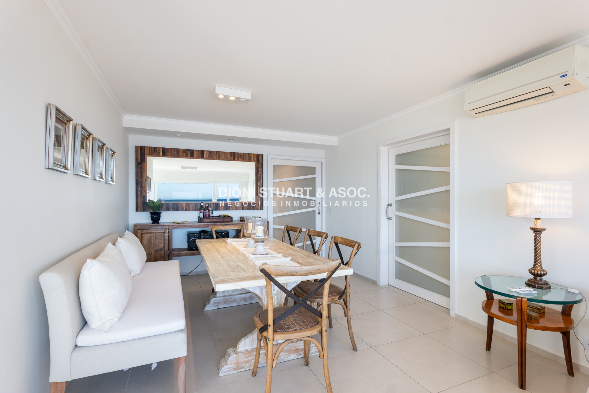 Apartamento ID.689 - TORRE WASHINGTON ESQUINERO 3 DORM RECICLADO