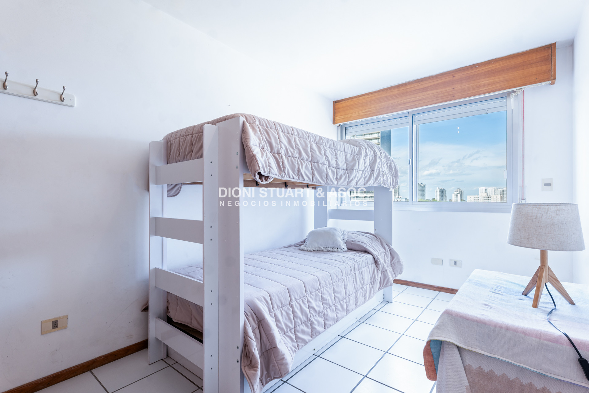 Apartamento ID.1149 - VENTA APARTAMENTO 3 DORMITORIOS CON BARBACOA PENT HOUSE DUPLEX PLAYA MANSA