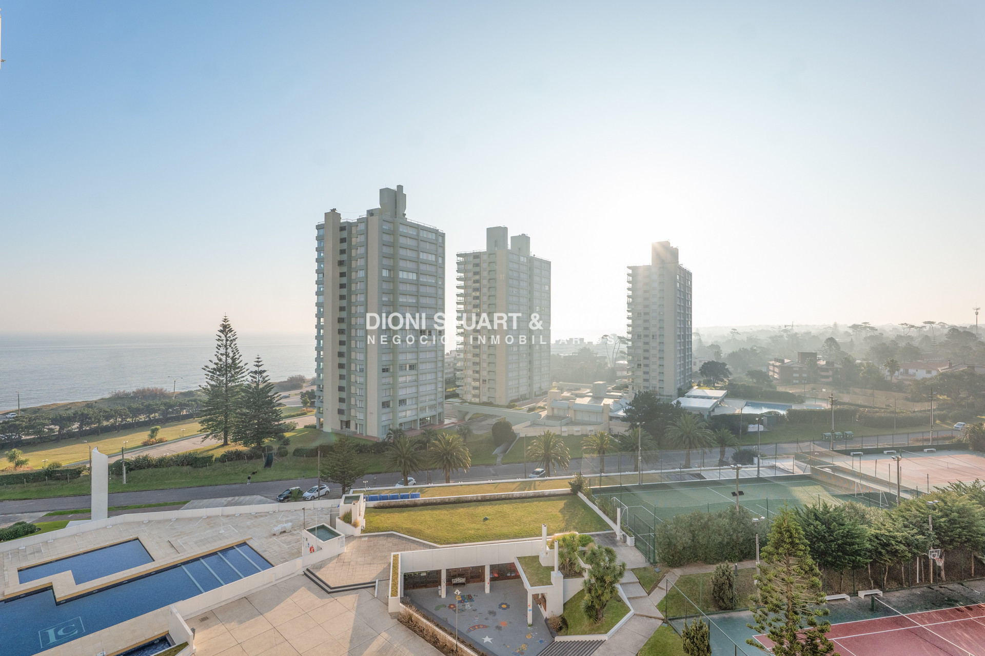 Apartamento ID.717 - Alquiler de Temporada - 2 Dormitorios y Dependencia - Complejo Lincoln Center - Todos Los Amenities