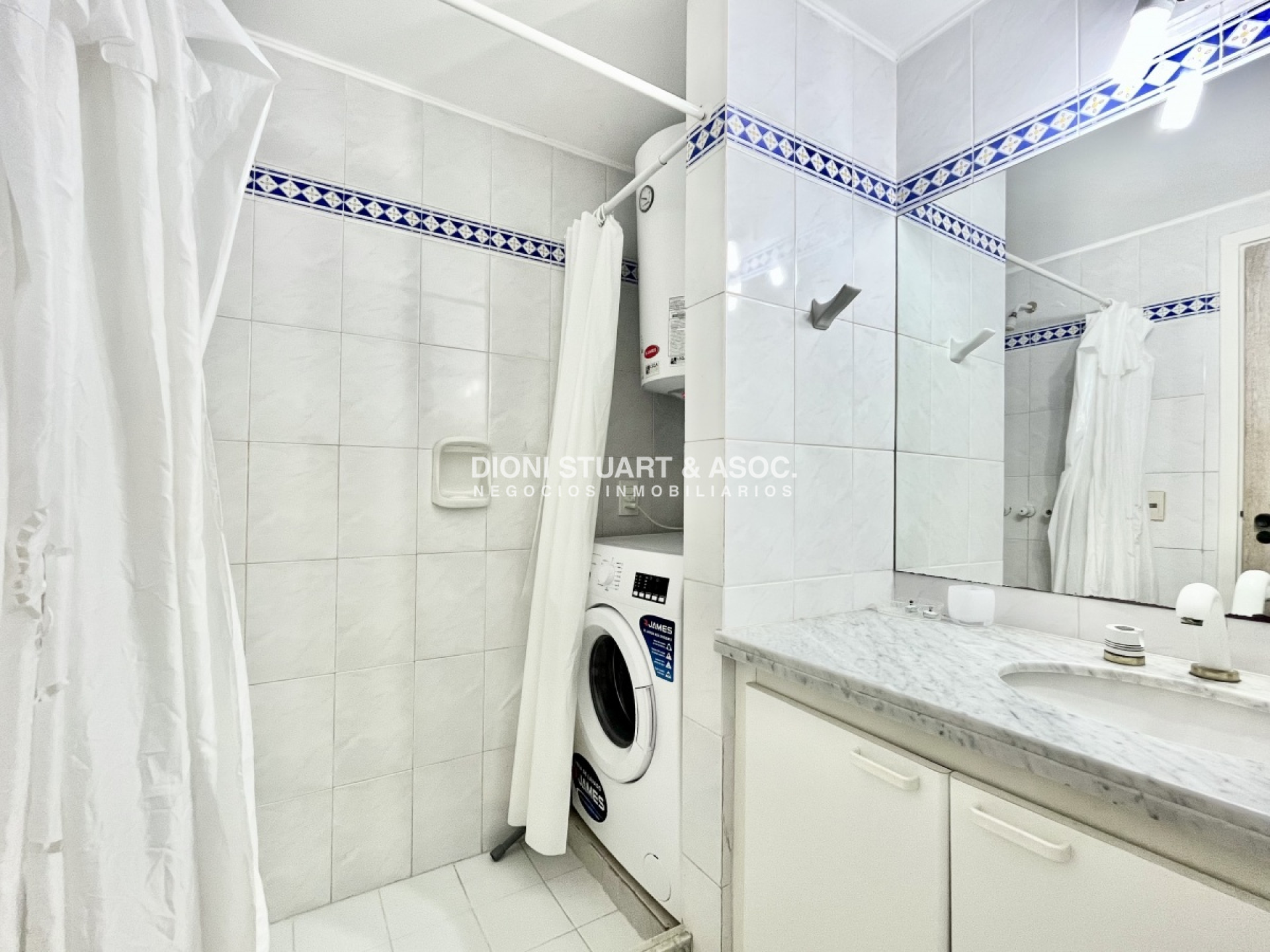 Apartamento ID.399 - Apartamento en Venta en Playa Mansa - Complejo Lincoln Center - Todos Los Amenities - 2 Dorm 