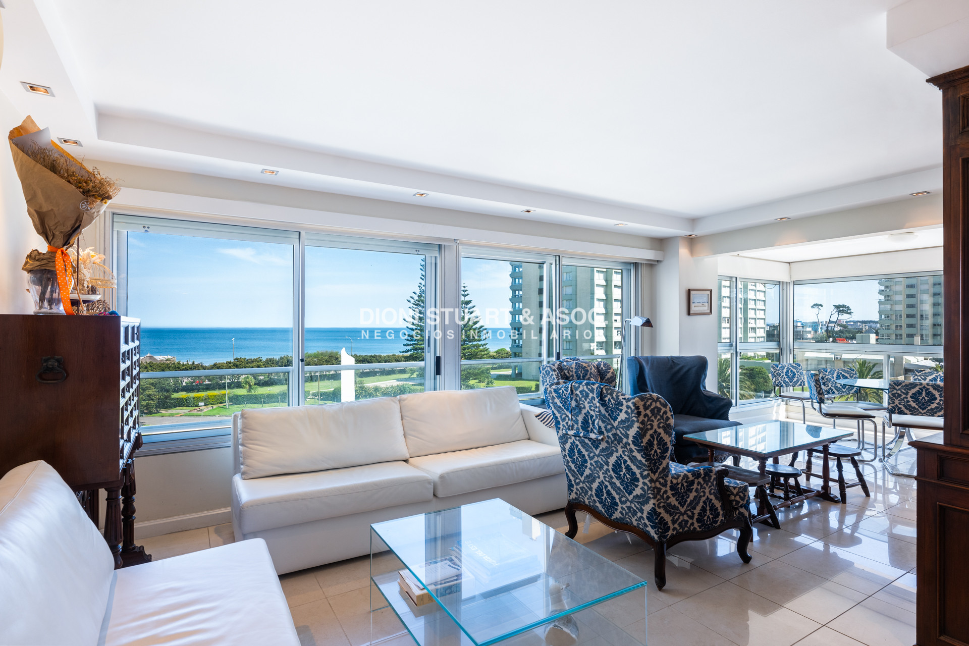 Apartamento ID.768 - DEPARTAMENTO EN VENTA FRENTE AL MAR EN TORRE JEFFERSON - 3 DORMITORIOS + DEPENDENCIA -  RECICLADO - COMPLEJO LINCOLN CENTER