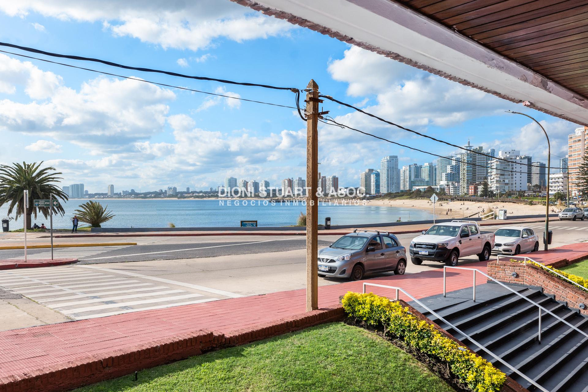 Apartamento ID.1124 - VENTA APRTAMENTO 3 DORMITORIOS PLAYA MANSA - EDIFICIO CIVITAVECCHIA