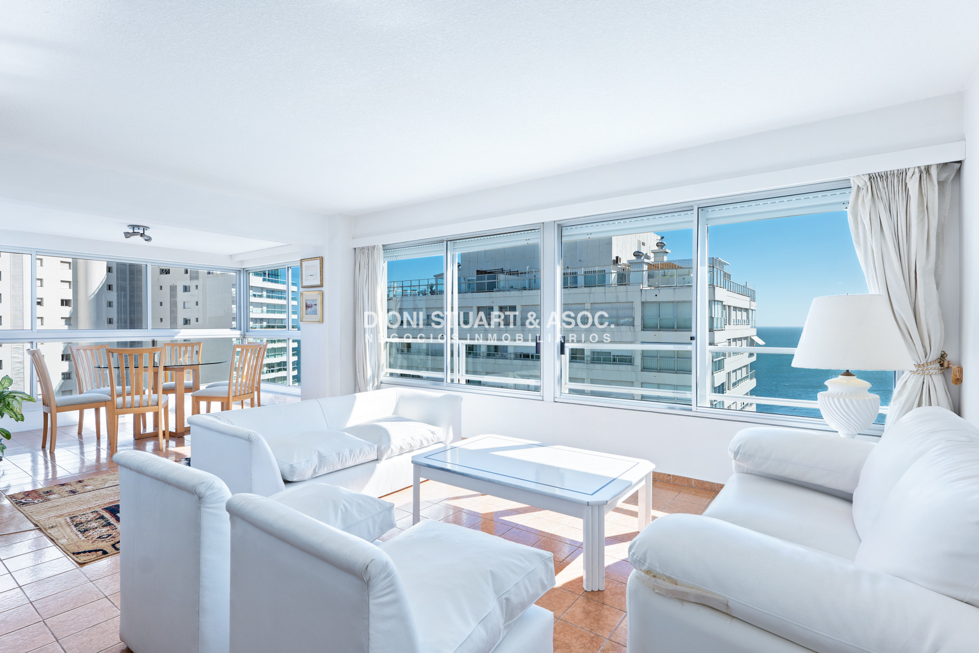 Apartamento ID.149 - Apartamento en Venta - Torre Jefferson - 3 Dormitorios + Dep. - Complejo Lincoln Center - Playa Mansa