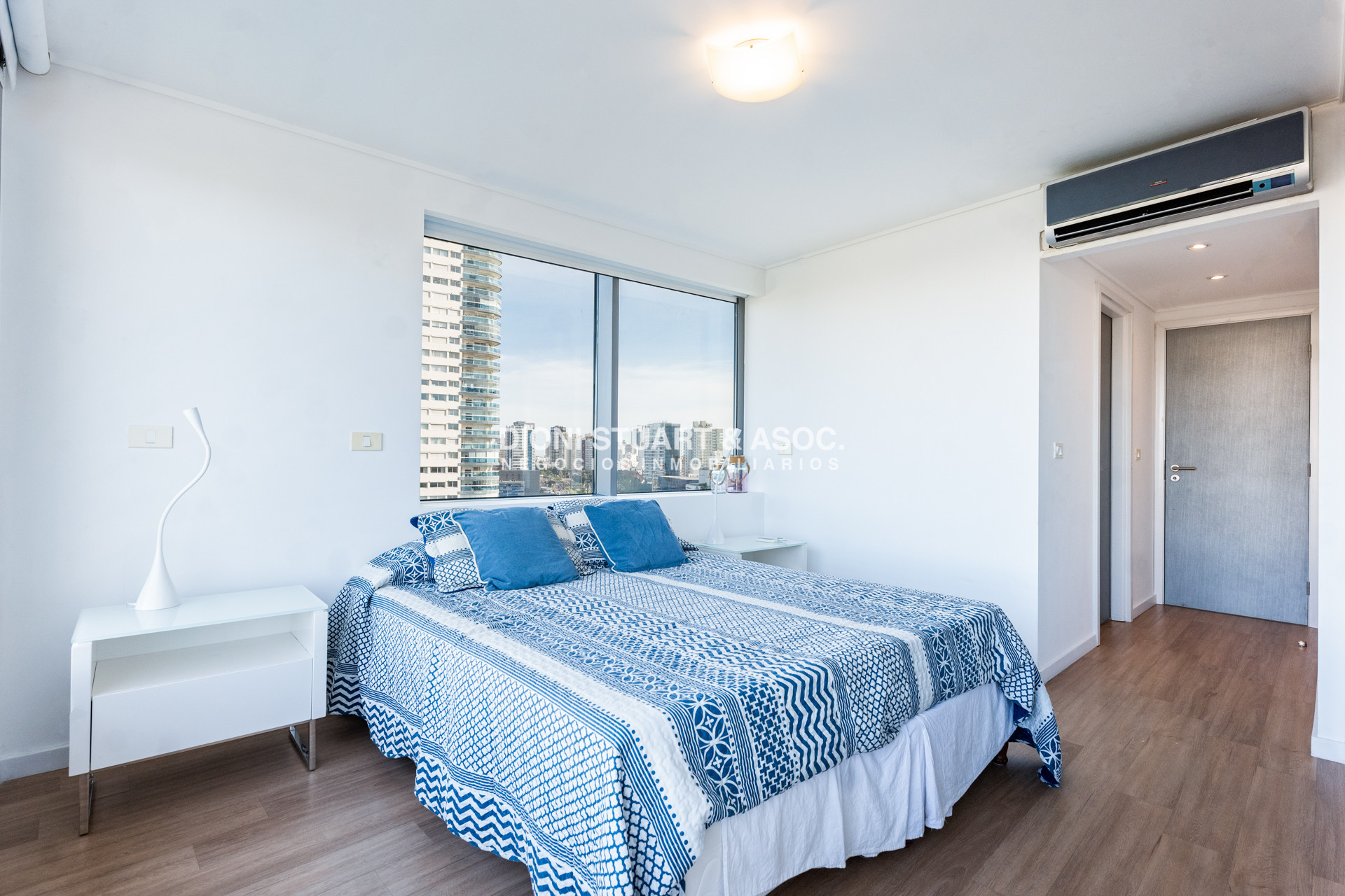 Apartamento ID.1114 - VENTA APARTAMENTO 3 DORMITORIOS EN SUITE - ALEXANDER BOULEVARD ESQUINERO 