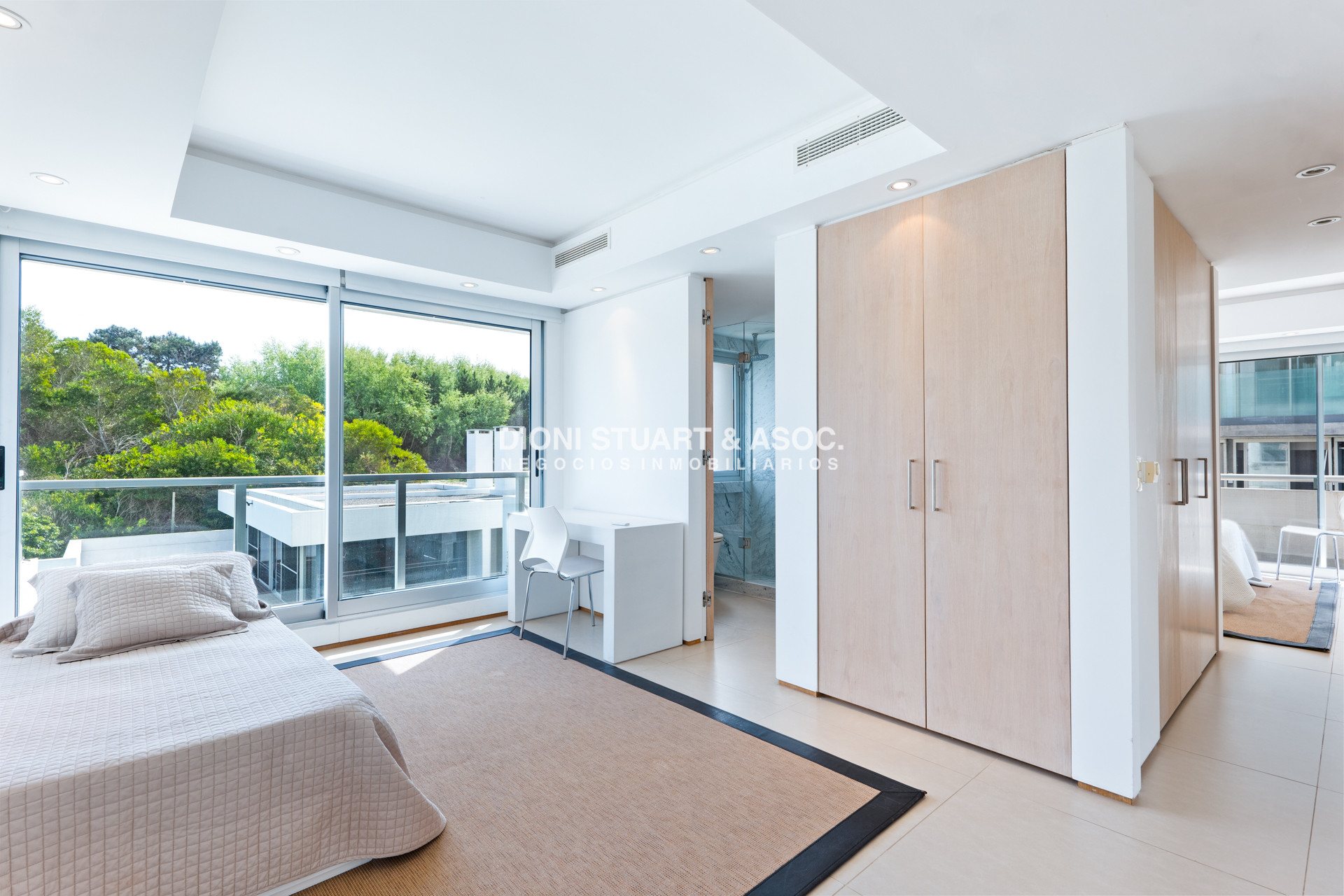 Apartamento ID.756 - DEPARTAMENTO PRIMERA LINEA BRAVA - 4 DORMS EN SUITE - MYTHOS