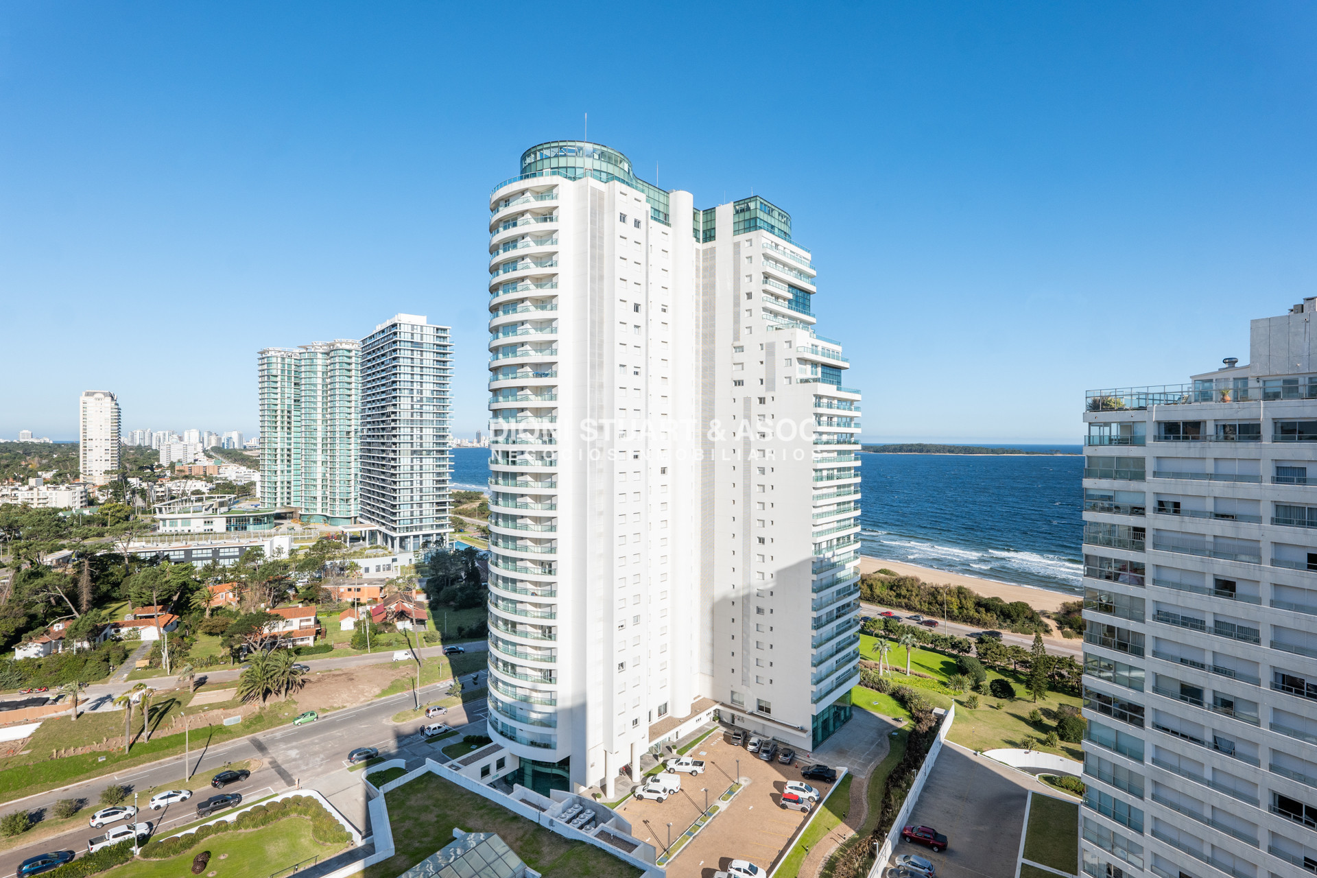 Apartamento ID.27 - ALQUILER DE TEMPORADA FRENTE AL MAR 3 DORMITORIOS COMPLEJO LINCOLN CENTER TORRE JEFFERSON PLAYA MANSA