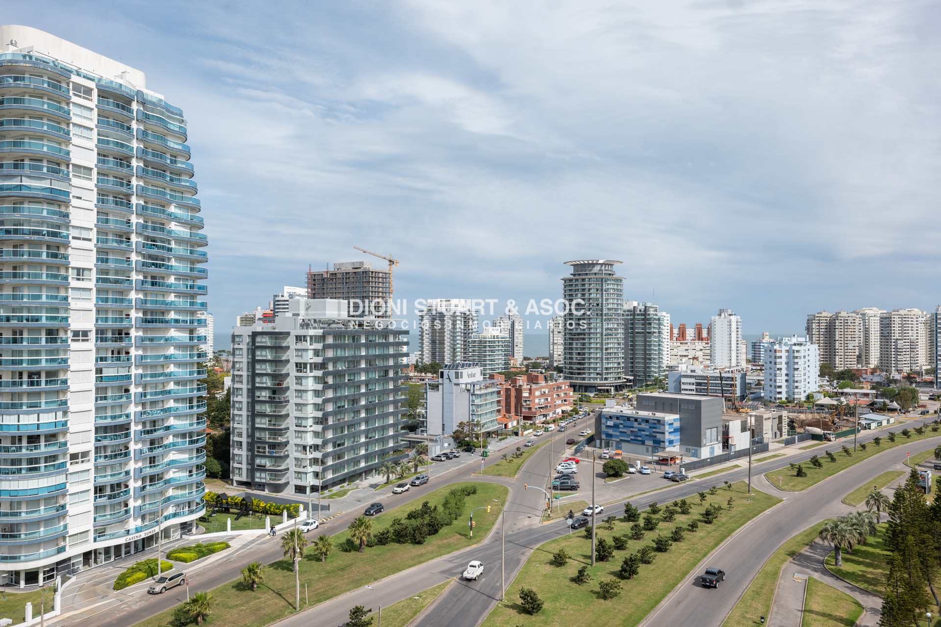 Apartamento ID.1149 - VENTA APARTAMENTO 3 DORMITORIOS CON BARBACOA PENT HOUSE DUPLEX PLAYA MANSA