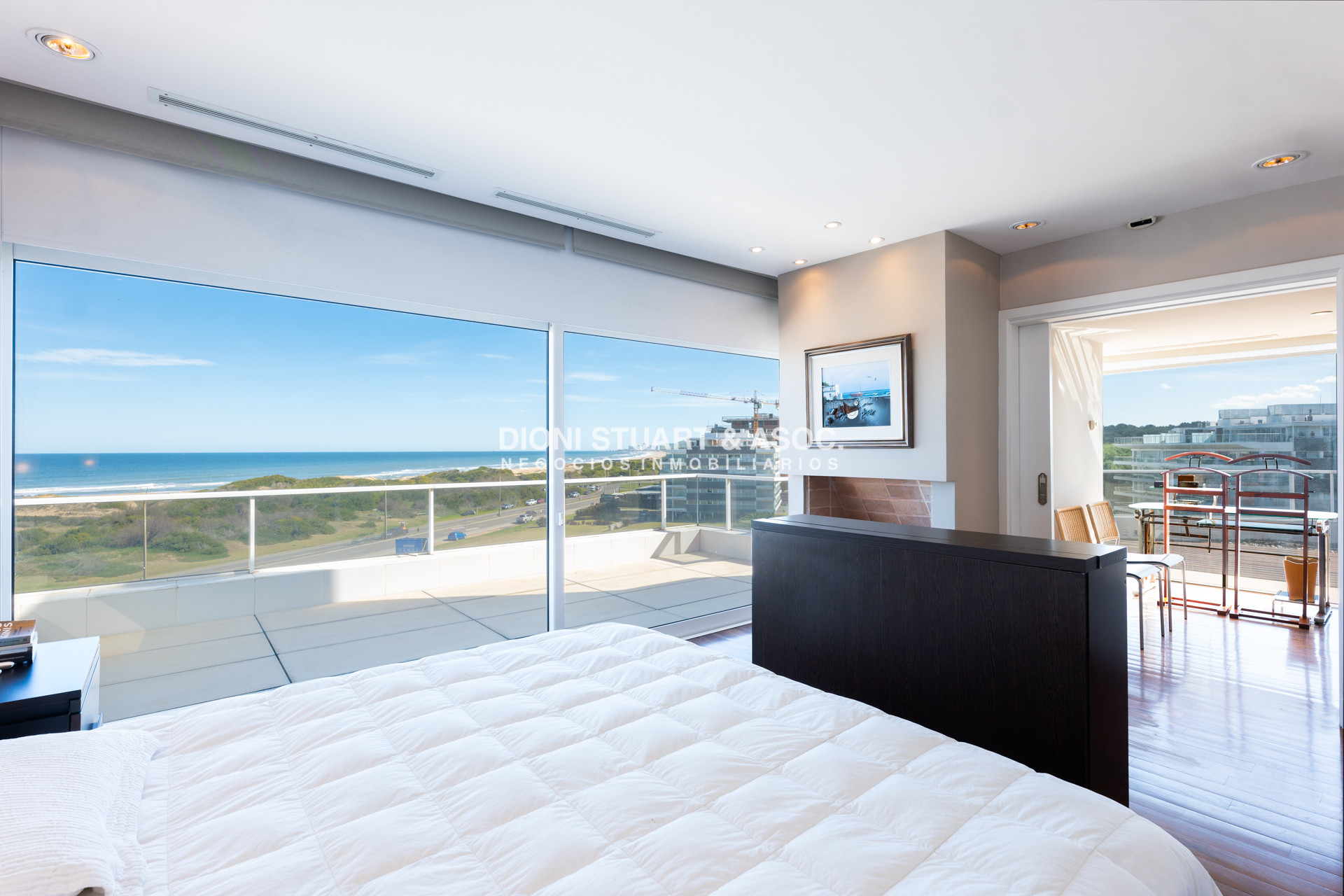 Apartamento ID.757 - PENT HOUSE EN VENTA PRIMERA LINEA BRAVA - EDIF. AGUAS AZULES - 5 DORM EN SUITE