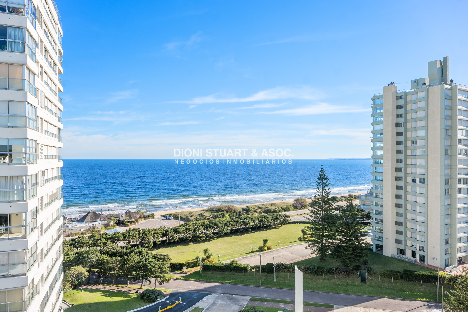Apartamento ID.973 - ALQUILER INVERNAL APARTAMENTO DE 3 DORMITORIOS FRENTE AL MAR TODOS LOS AMENITIES COMPLEJO LINCOLN CENTER