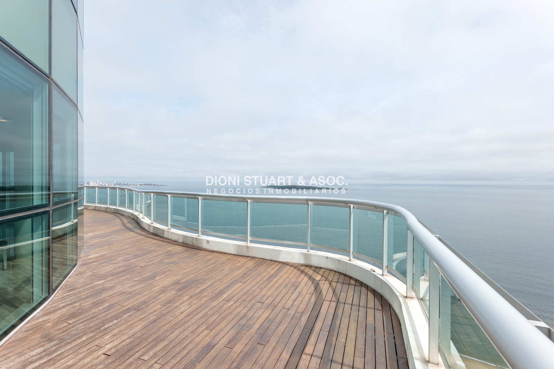 Apartamento ID.223 - TORRE AQUARELA - PENT HOUSE TRIPLEX - ESQUINA PUNTA BALLENA